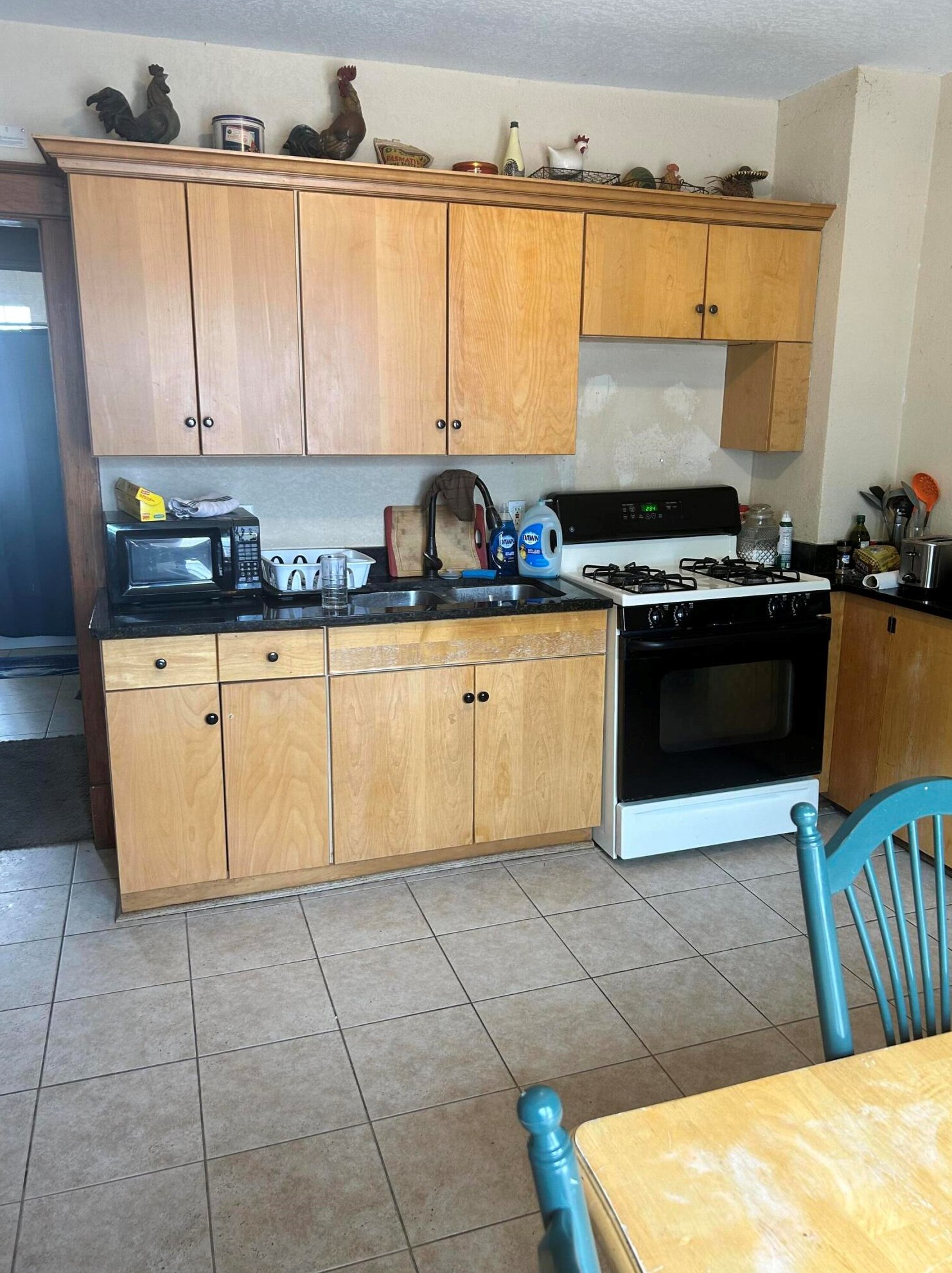 1910 Lasalle St, Racine WI  53402-4632 exterior