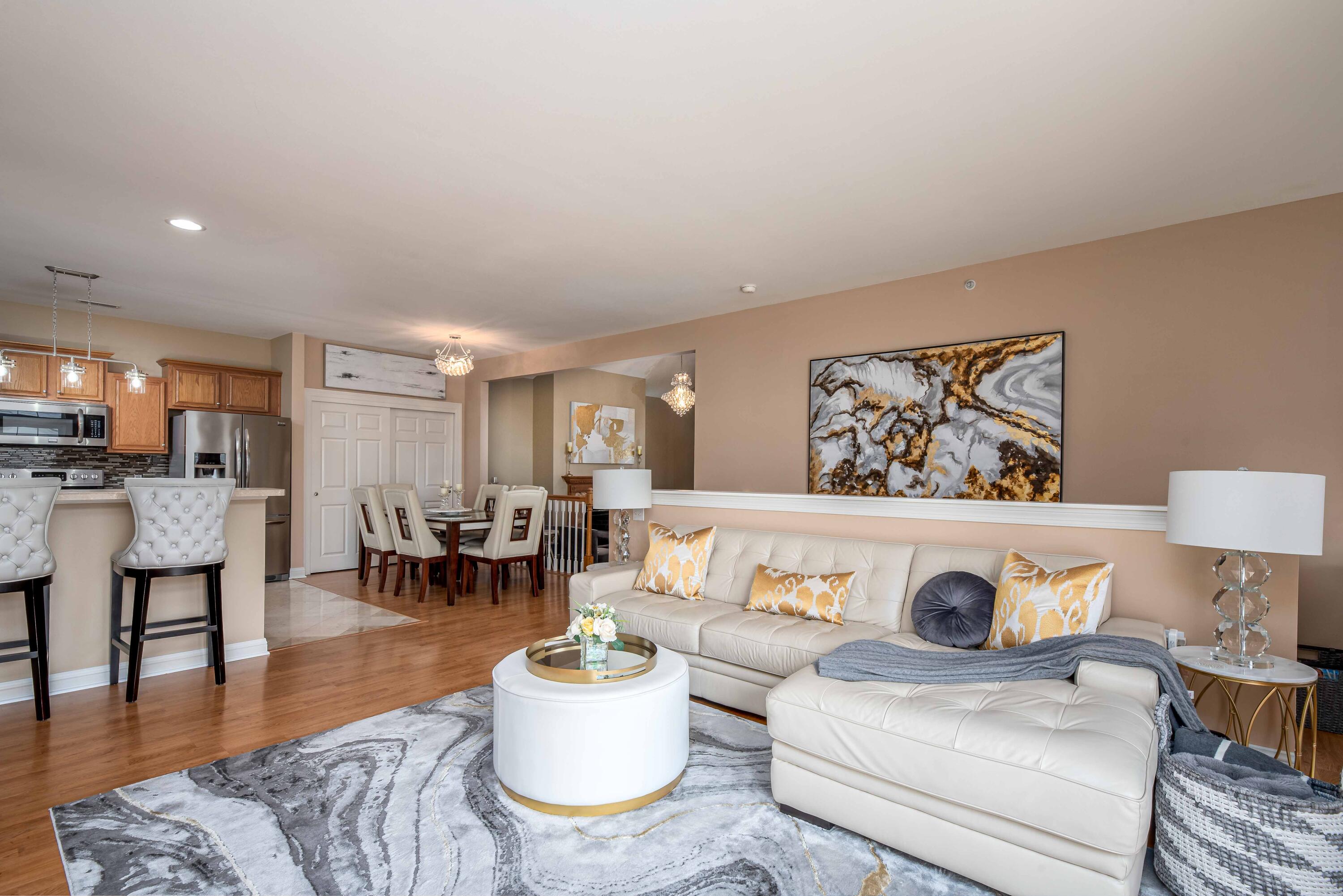 8541 S Stratford Rd, Oak Creek, WI 53154 MLS 1838340 Coldwell Banker