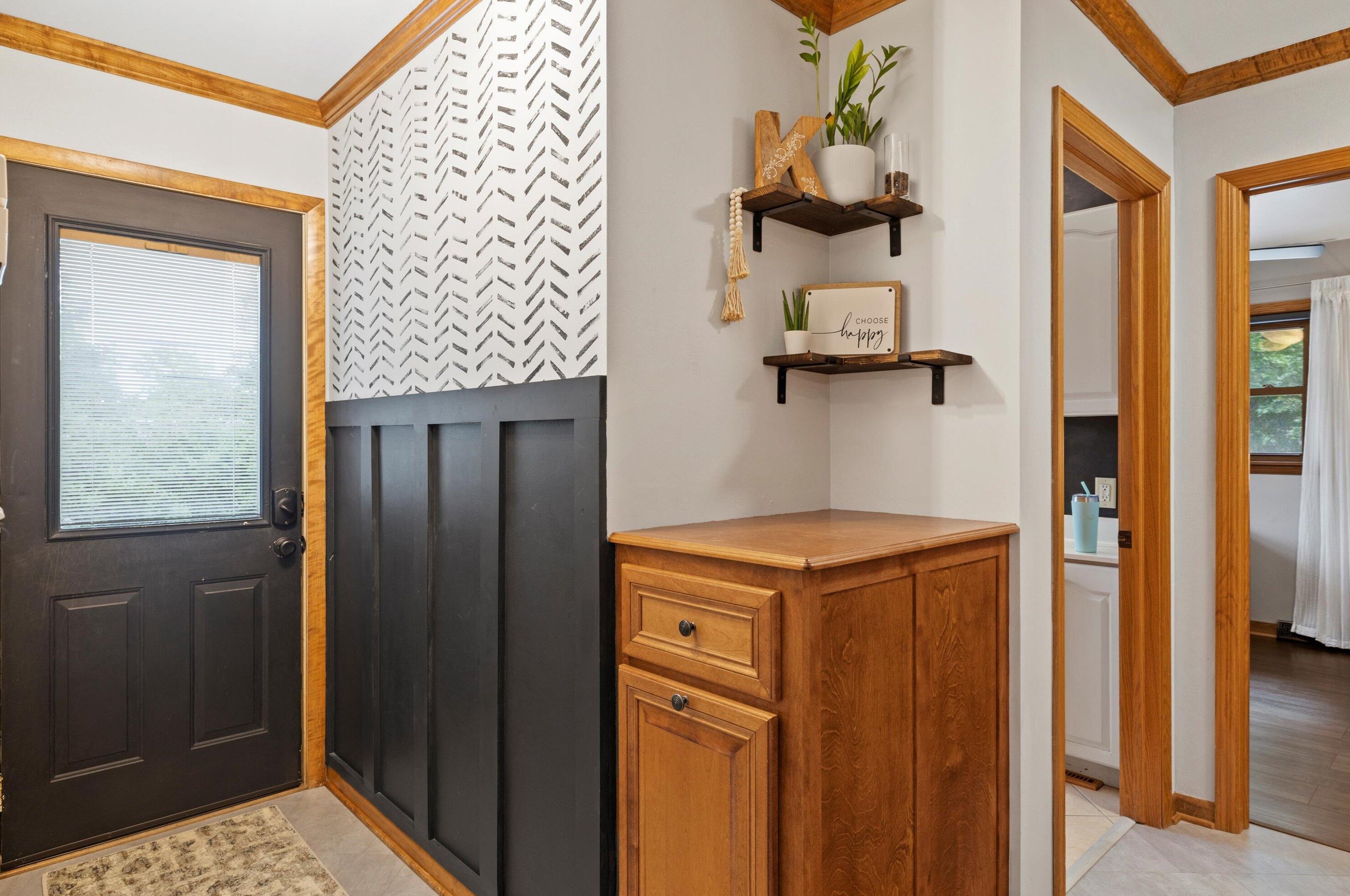 11641 Rawson Ave, Hales Corners WI  53132-1650 exterior