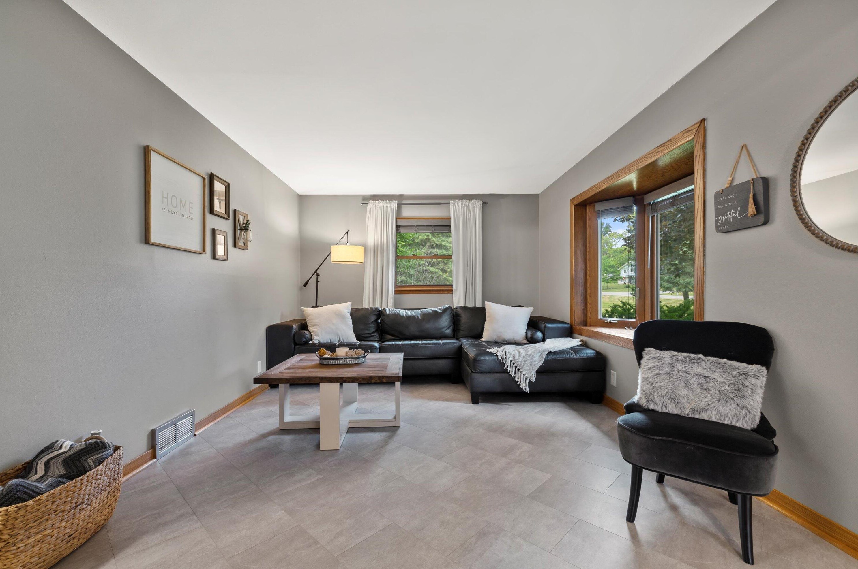 11641 Rawson Ave, Hales Corners WI  53132-1650 exterior