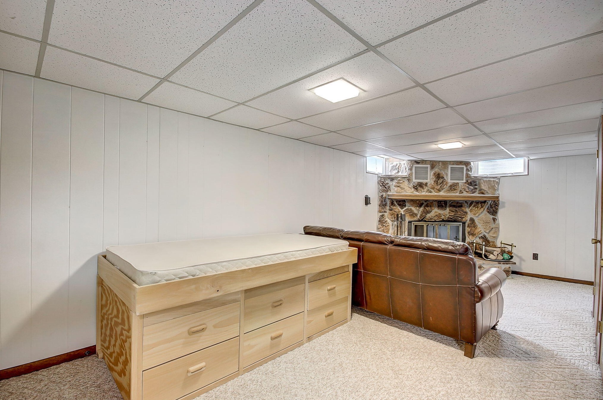 1127 Sheraton Dr, Racine WI  53402-3340 exterior