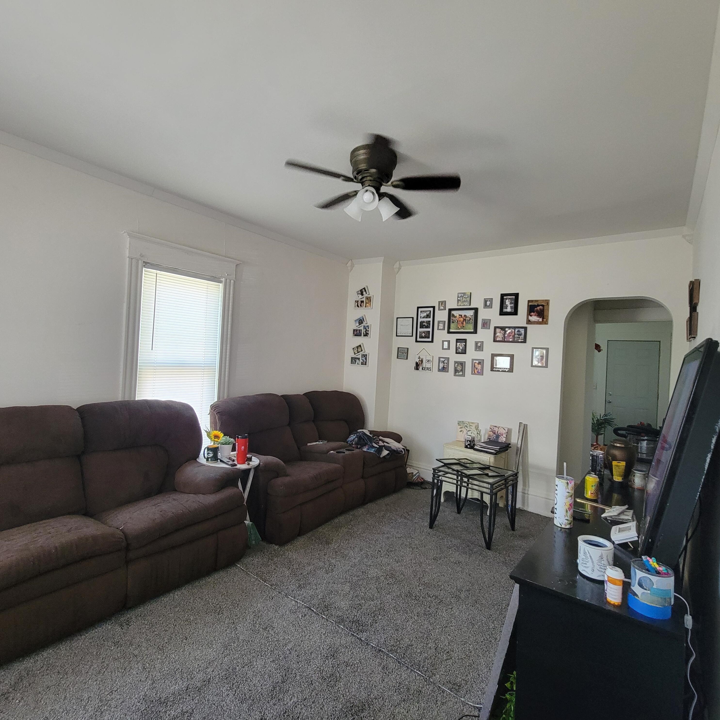 1713 Howe St, Racine WI 53403-2609 exterior