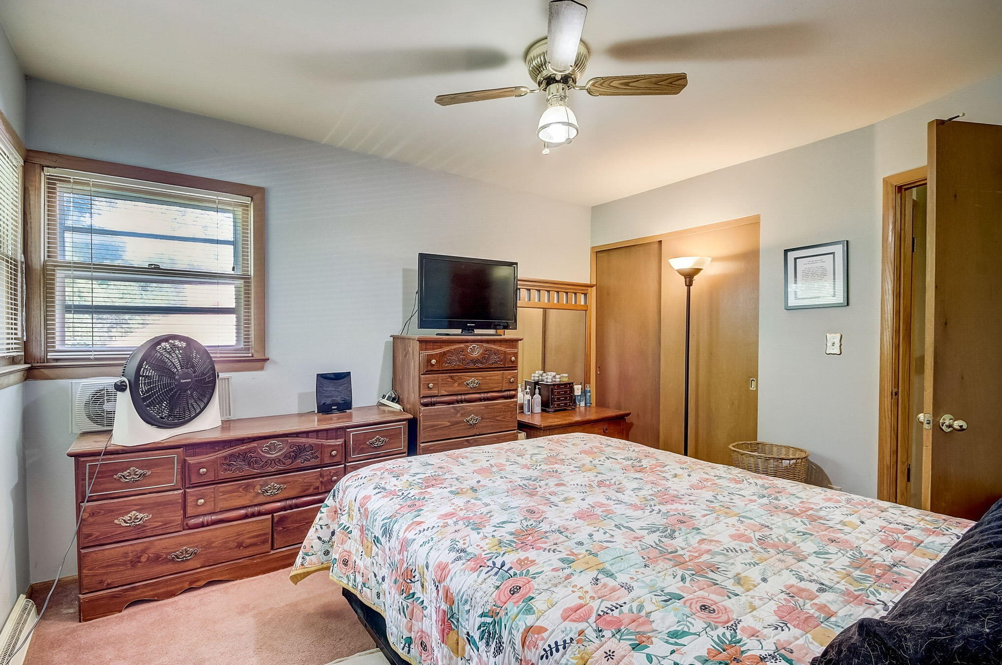 4076 83, Milwaukee WI 53222-1804 exterior