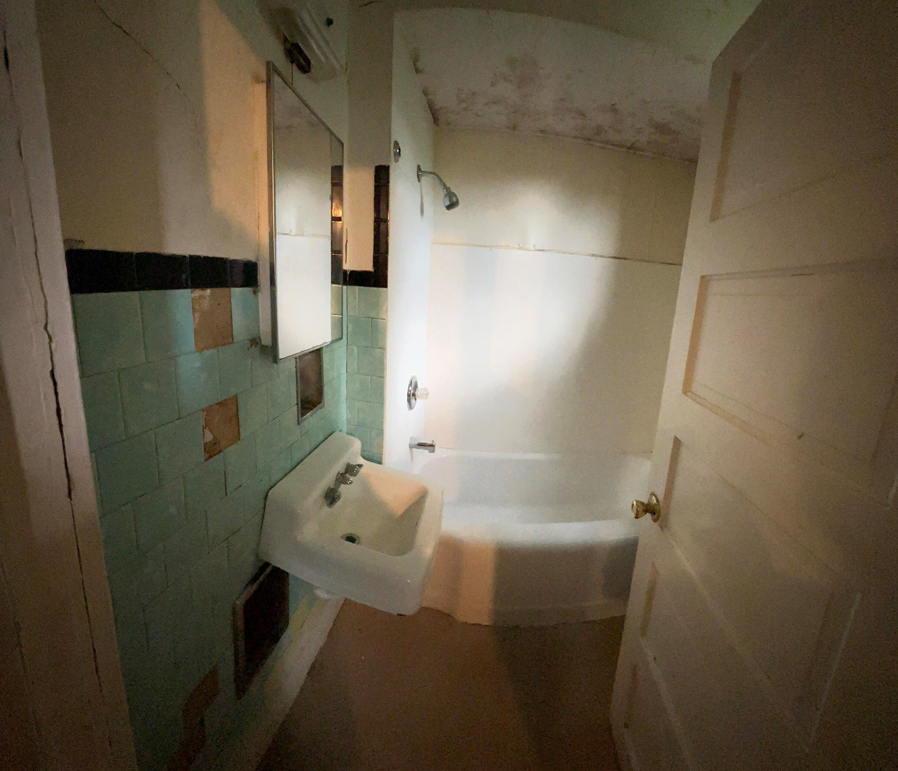 1550 33rd St, Milwaukee WI  53208-2301 exterior