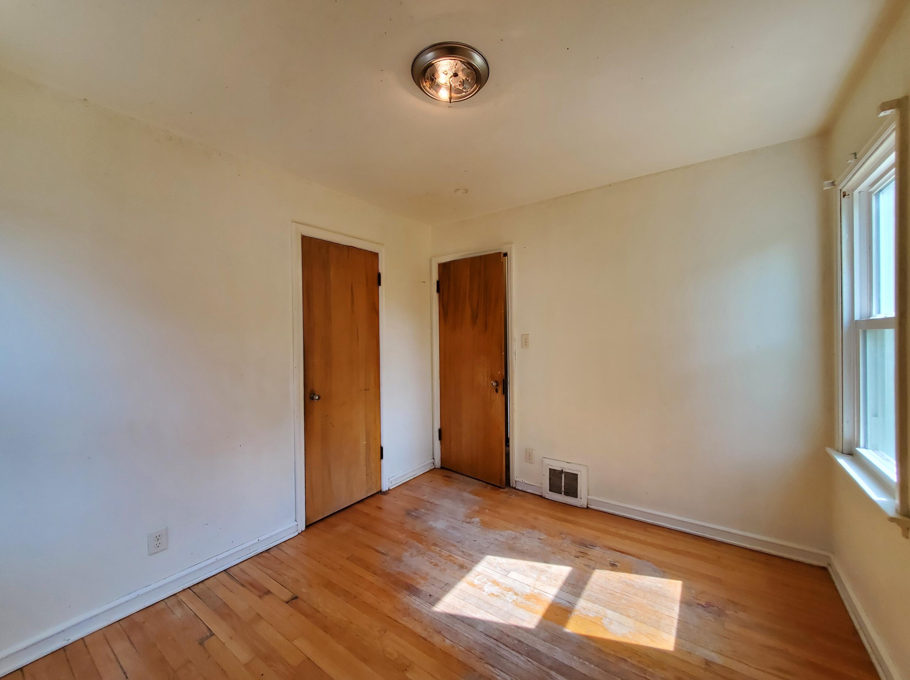 3061 74, Milwaukee WI 53219-0028 exterior