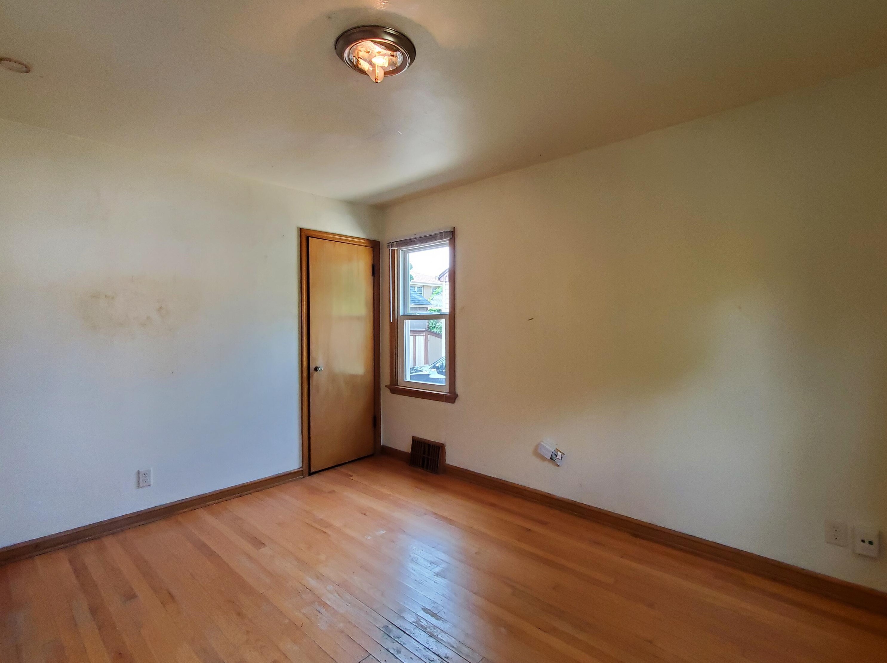 3061 74, Milwaukee WI 53219-0028 exterior