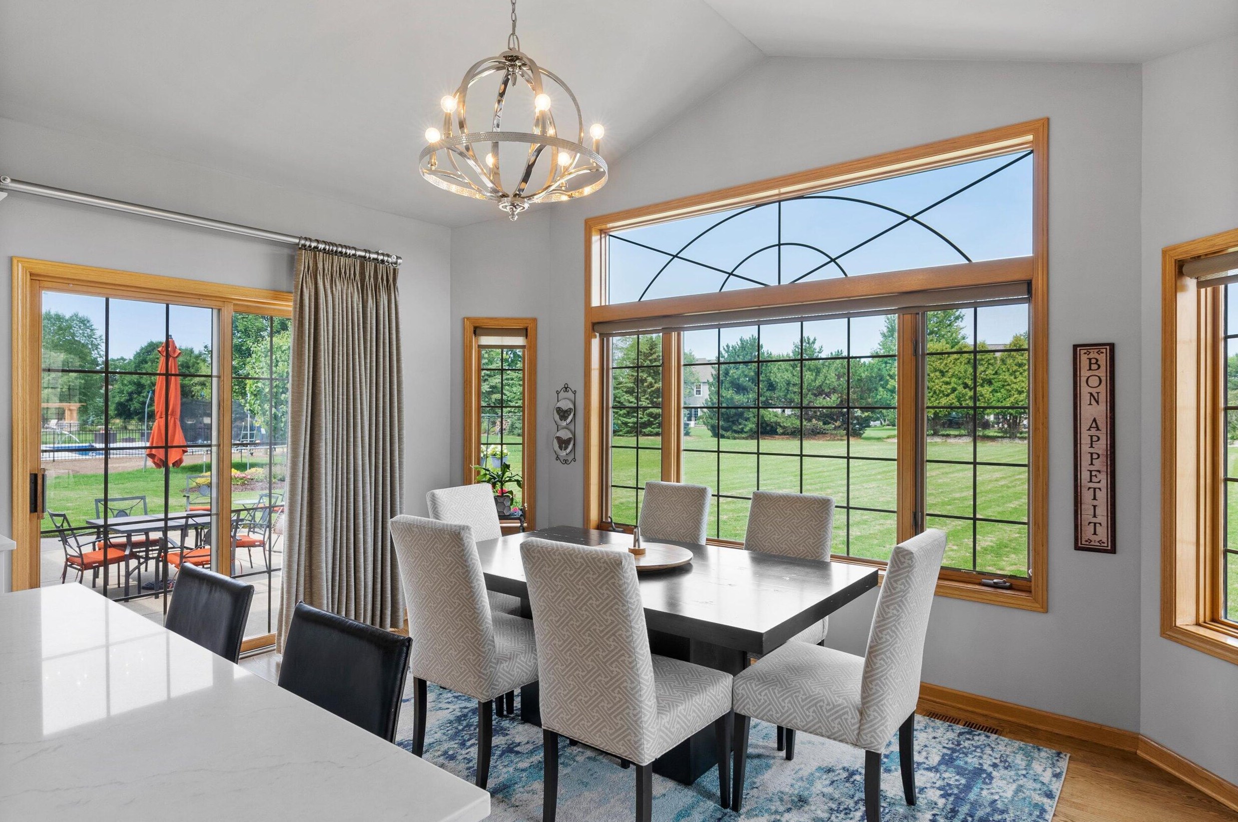 108 Long Mdw Dr, Chenequa WI 53029-2904 exterior