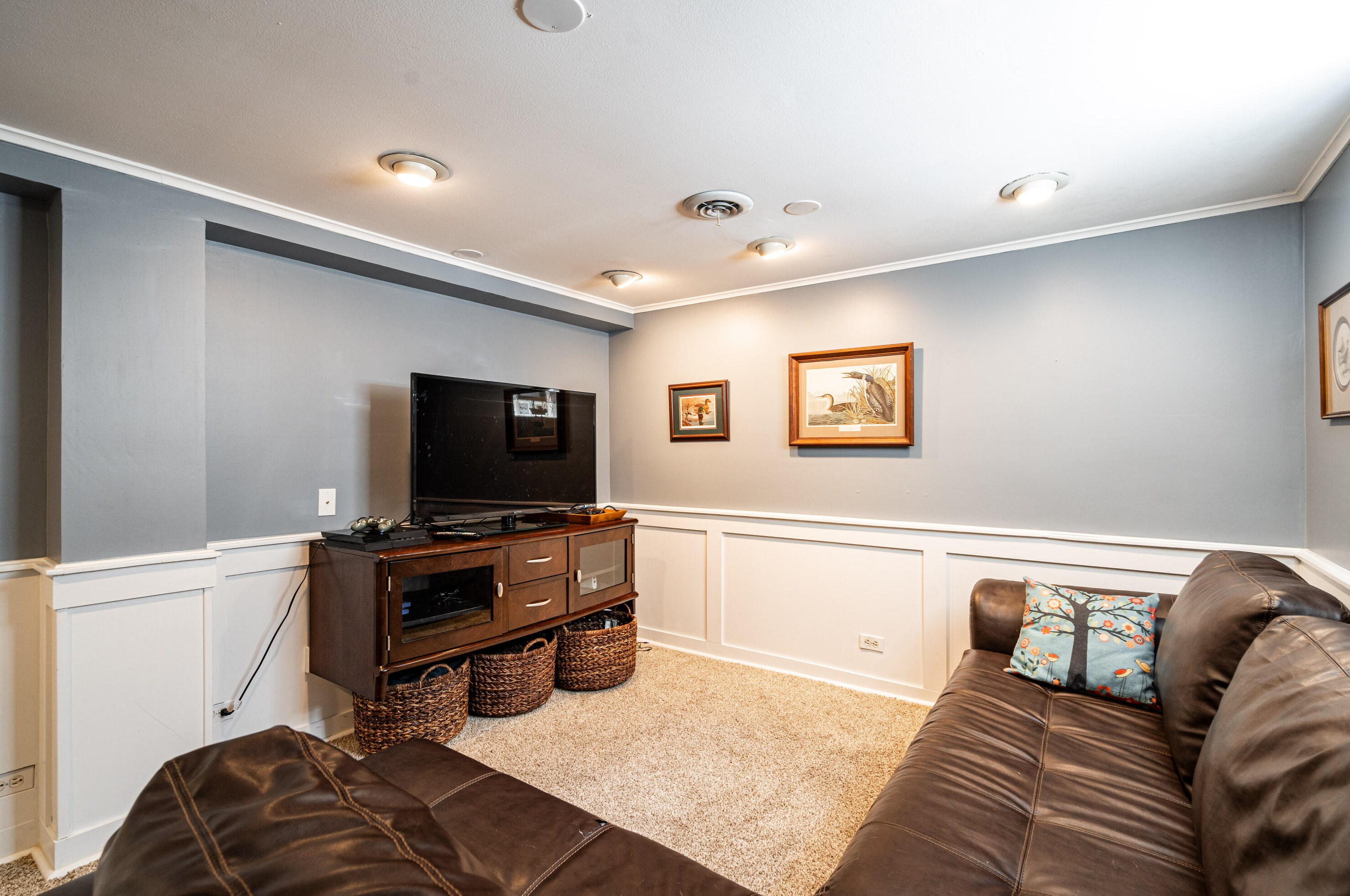 2555 72, Milwaukee WI 53219-2529 exterior