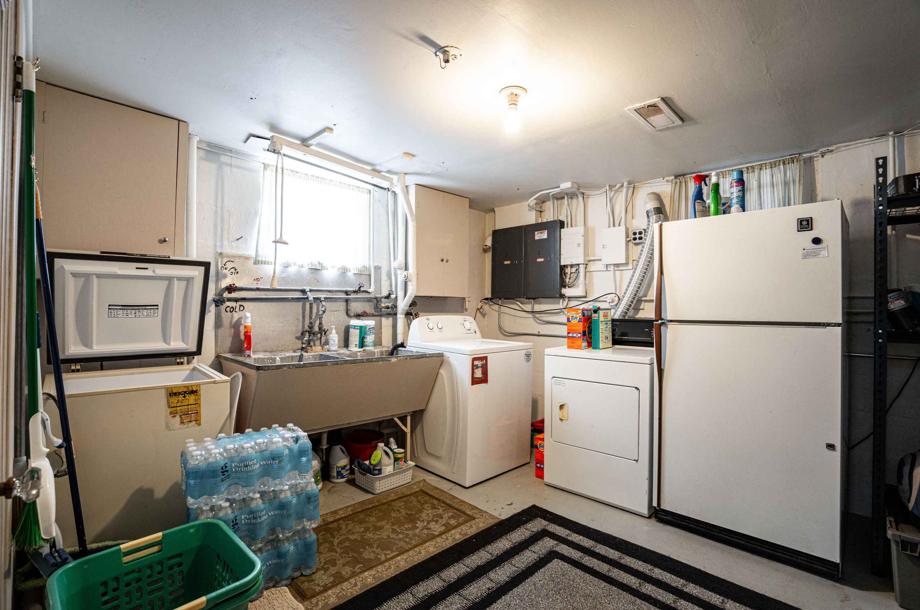 2555 72, Milwaukee WI 53219-2529 exterior