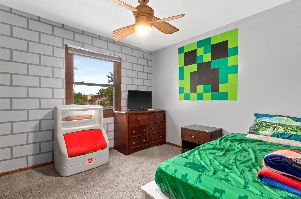 6161 Delaware Ave, Cudahy WI 53110-2867 exterior