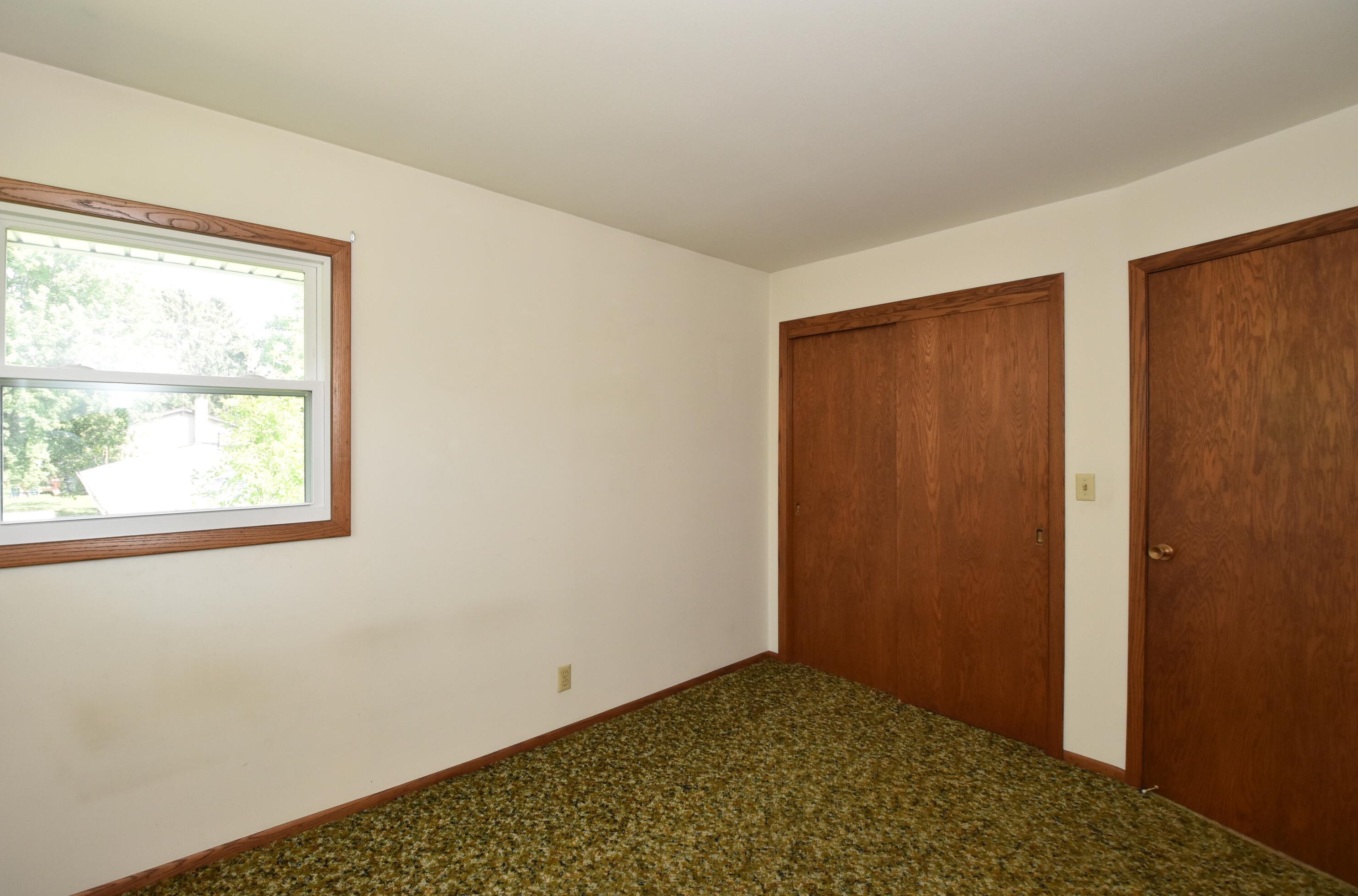 1518 Autumn Dr, Racine WI 53402-1816 exterior