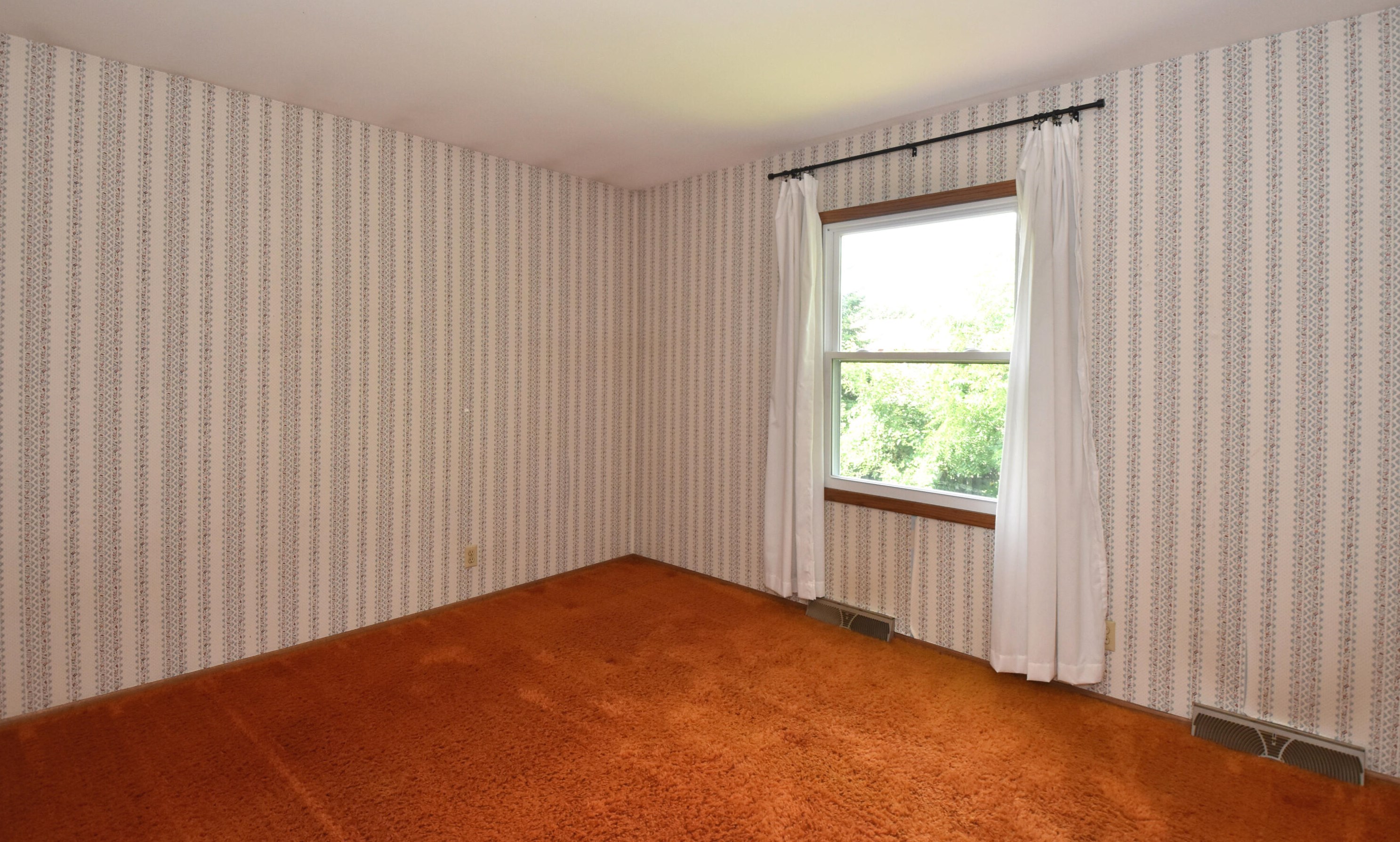 1518 Autumn Dr, Racine WI 53402-1816 exterior