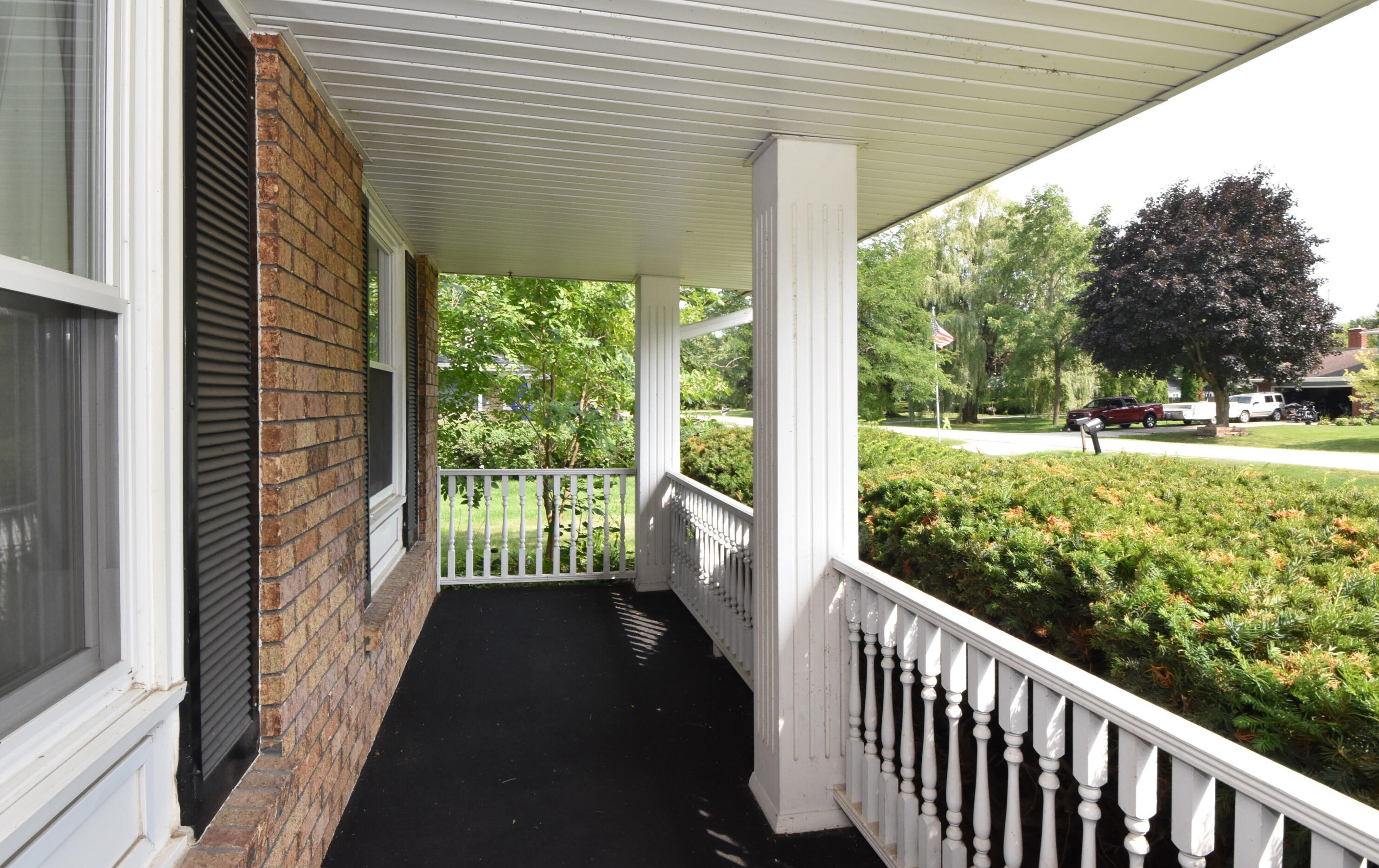 1518 Autumn Dr, Racine WI 53402-1816 exterior