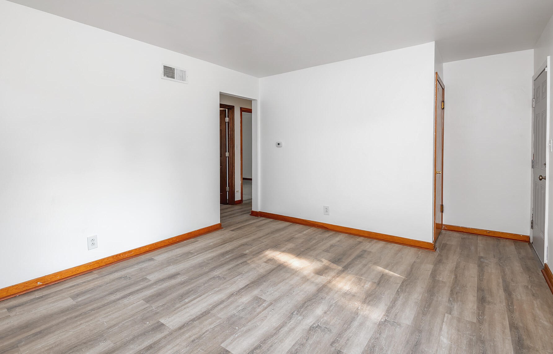 1341 107, Milwaukee WI 53225-3930 exterior