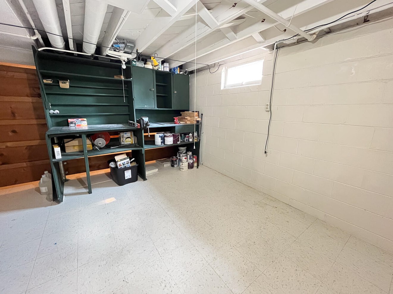 2710 James Blvd, Racine WI 53403-3250 exterior