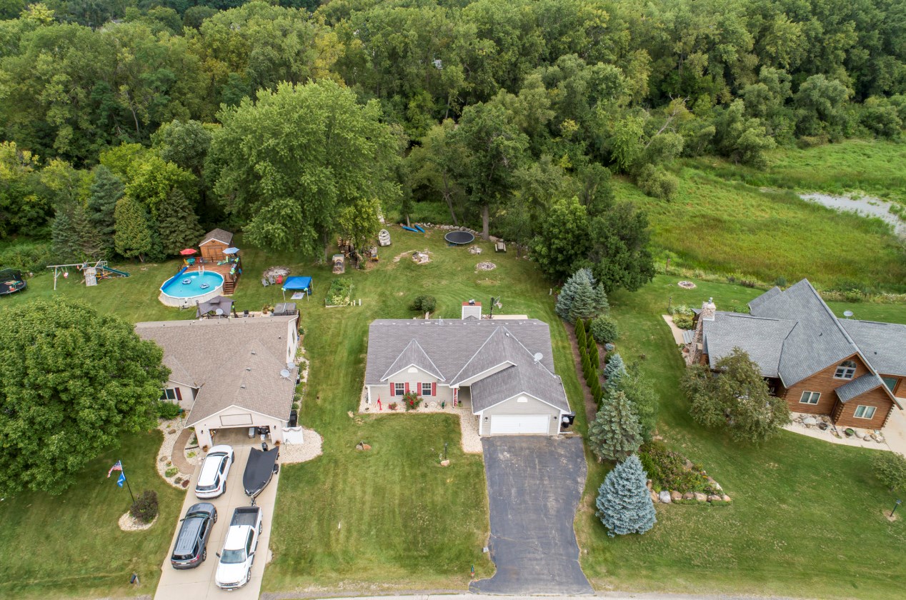 602 Mink Ranch Rd, Lyons WI  53105-9690 exterior