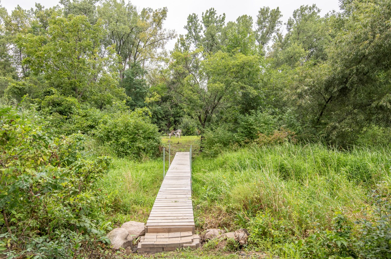 602 Mink Ranch Rd, Lyons WI  53105-9690 exterior