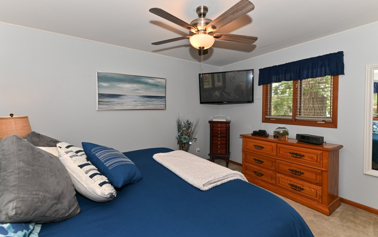 34116 Oakdale Ct, Lyons WI  53105-9231 exterior