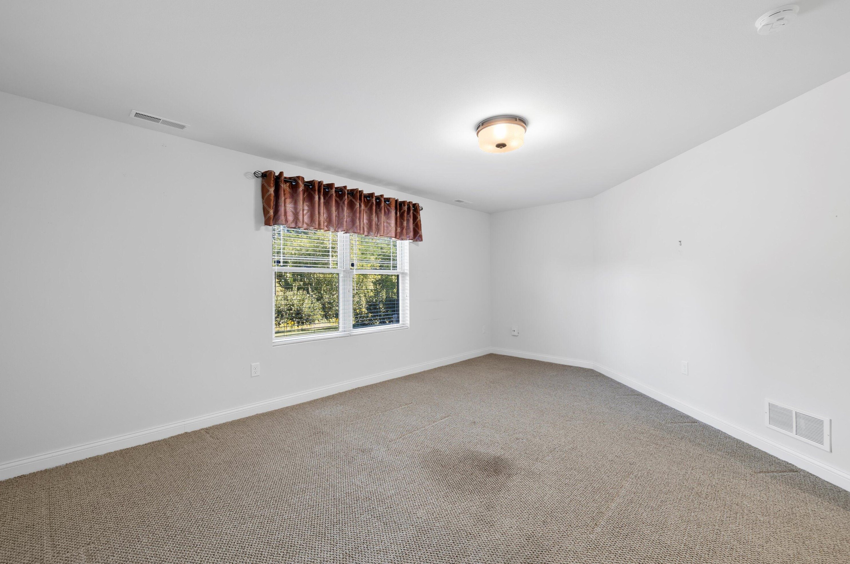 3086 Villa Dr, Hales Corners WI  53132-7707 exterior