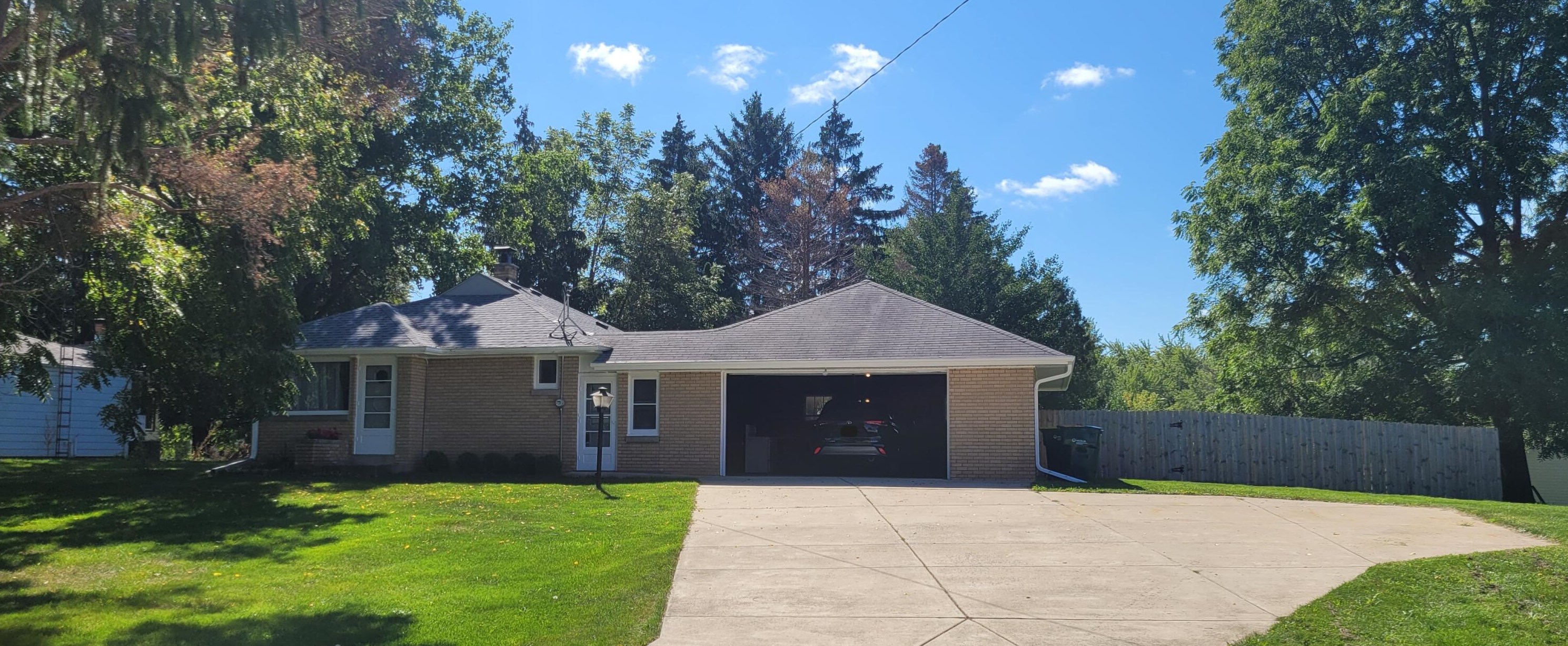 3881 Obrien Rd, Oak Creek WI  53154-6019 exterior