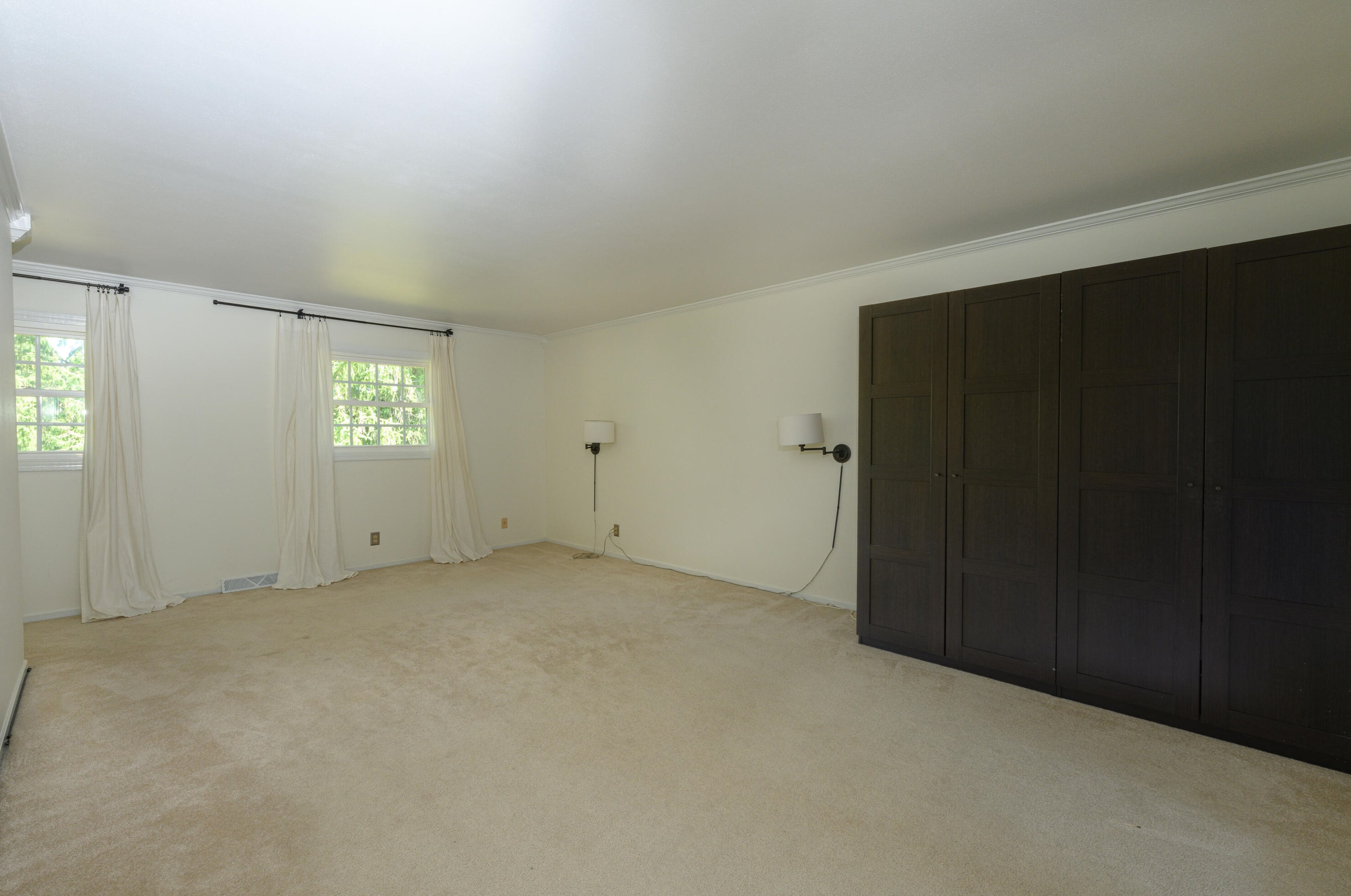 16565 Burleigh Pl, Brookfield WI  53005-2733 exterior