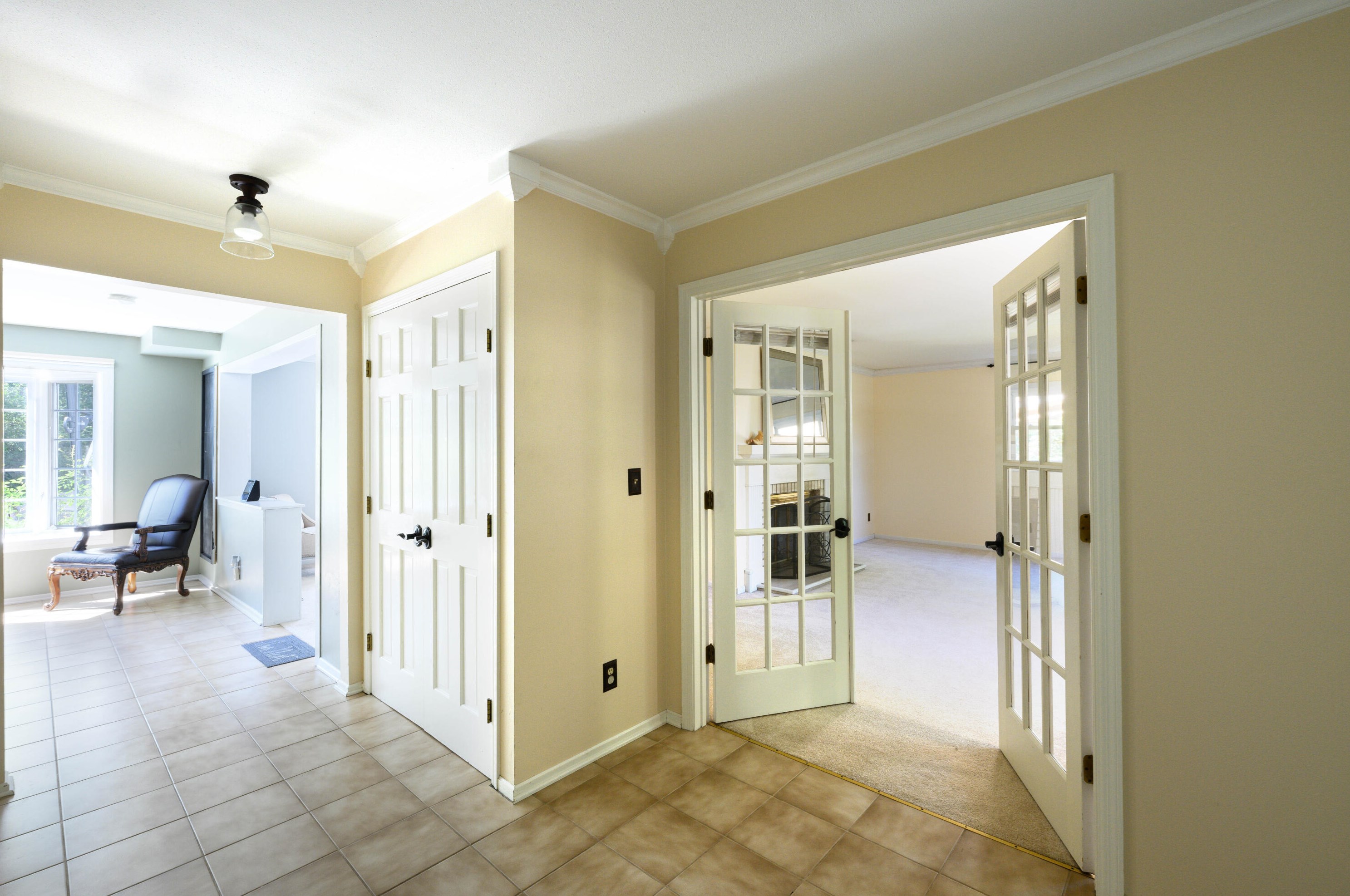 16565 Burleigh Pl, Brookfield WI  53005-2733 exterior