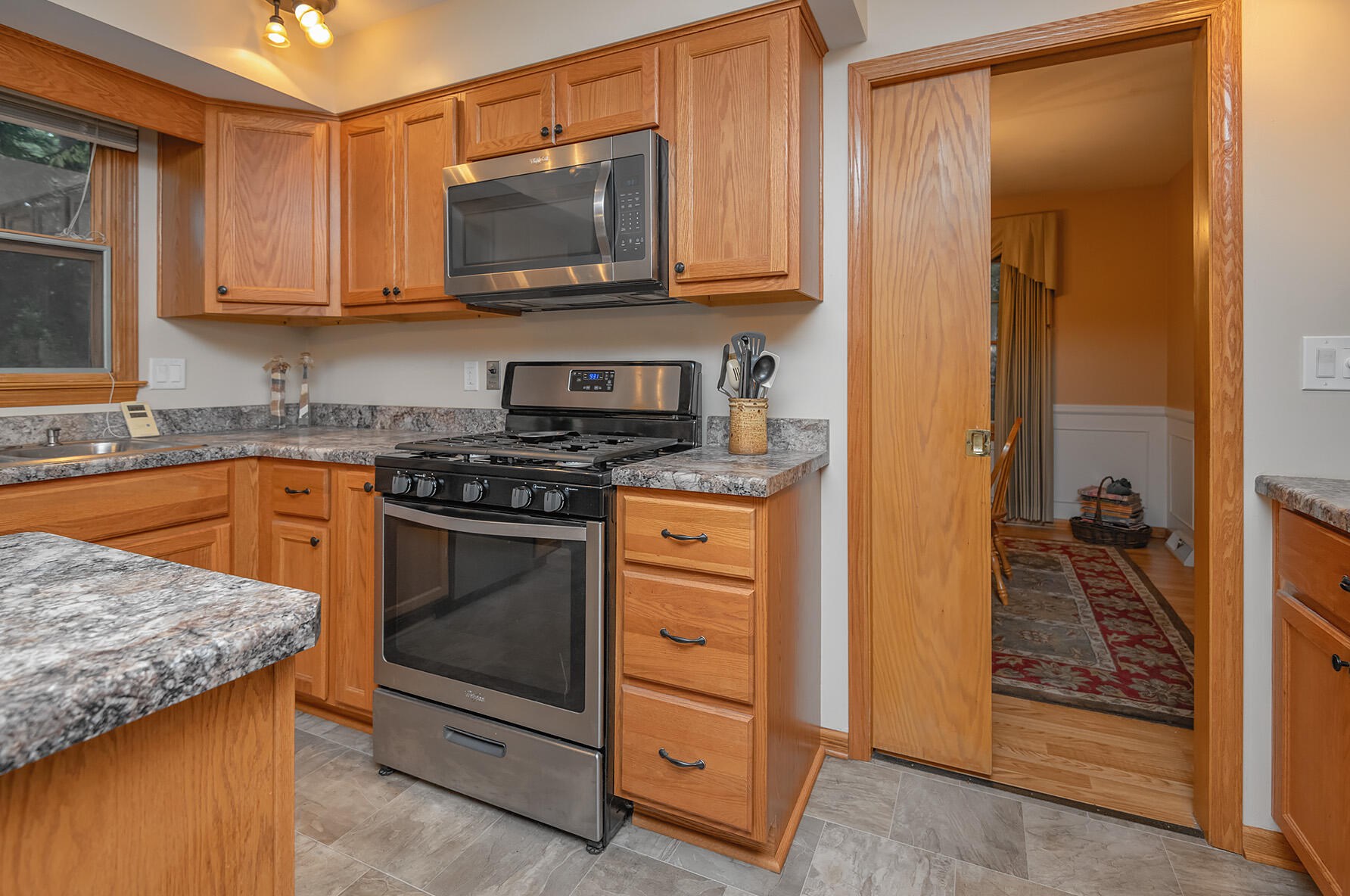 4510 Knollwood Dr, Racine WI 53403-3966 exterior