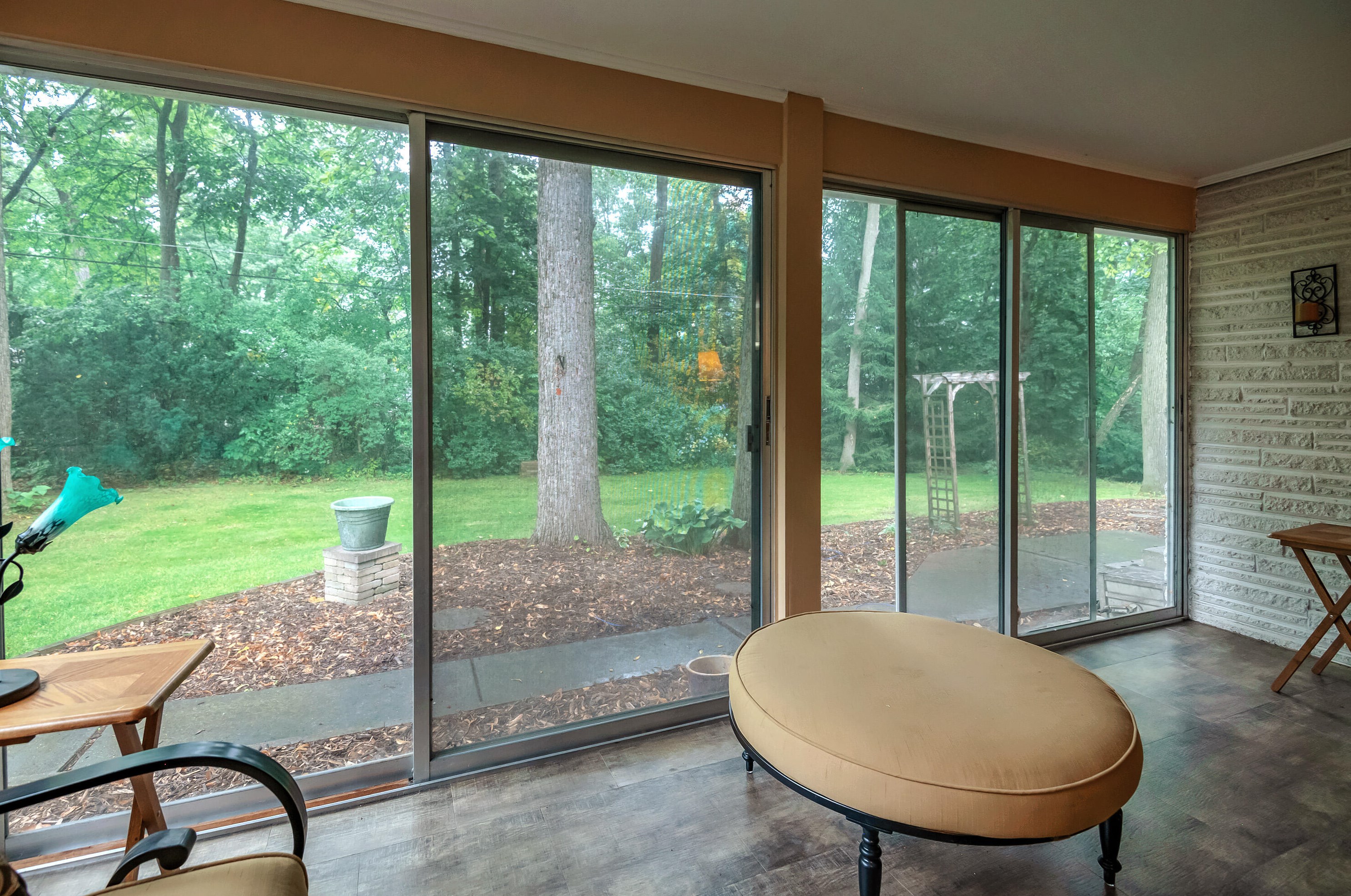 4510 Knollwood Dr, Racine WI 53403-3966 exterior