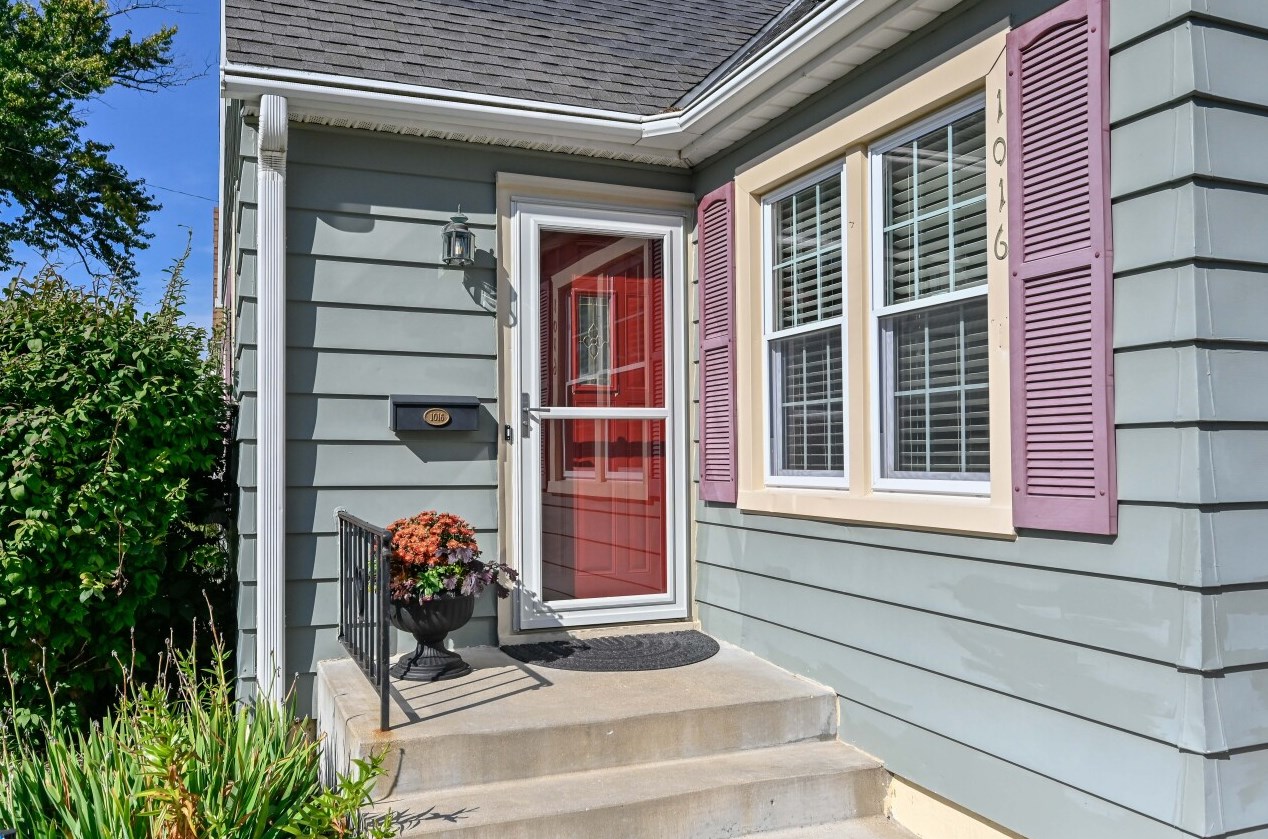 1016 Isabelle Ave, Racine WI  53402-4126 exterior