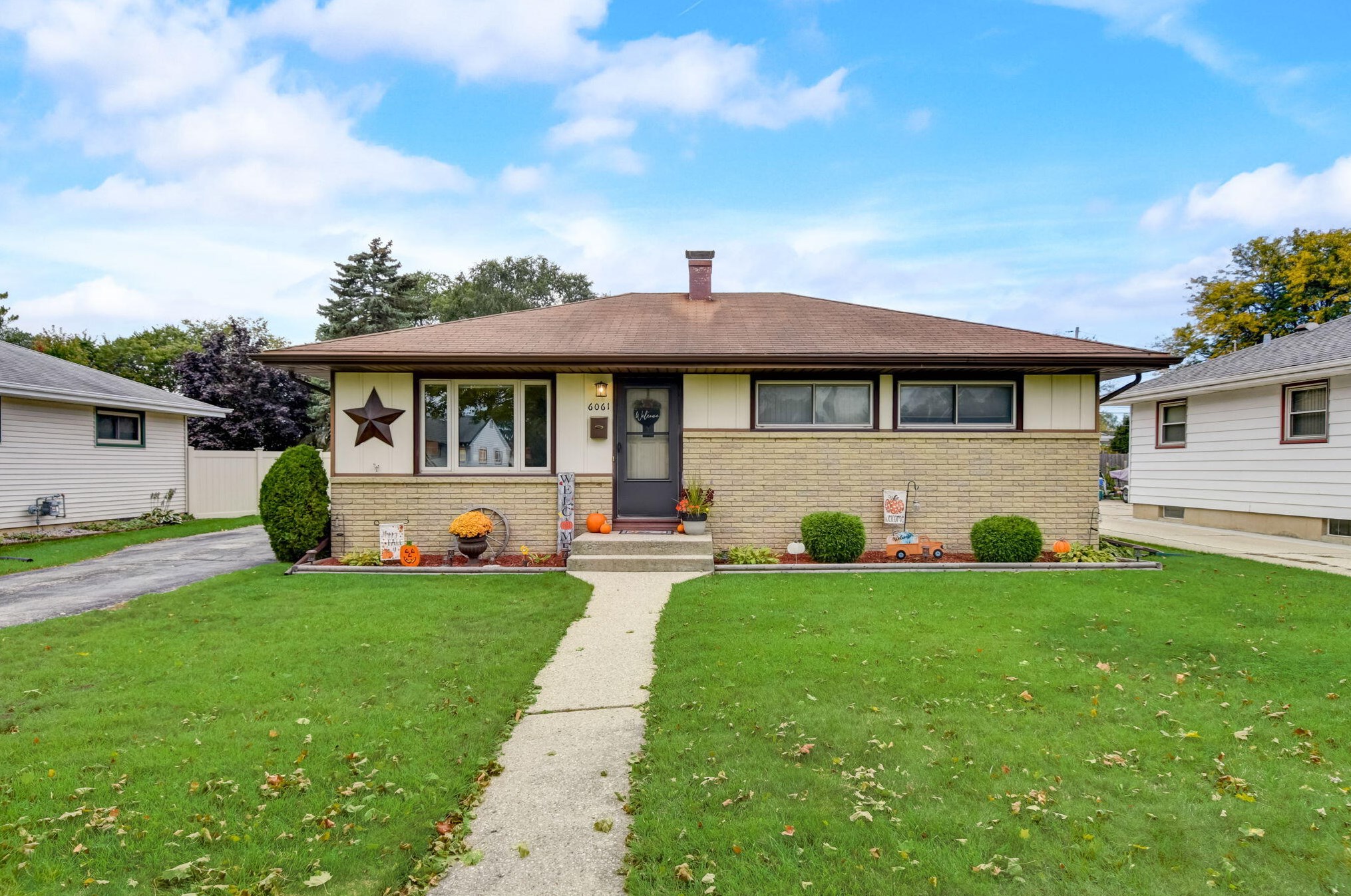 6061 Cory Ave, Cudahy WI 53110-3012 exterior