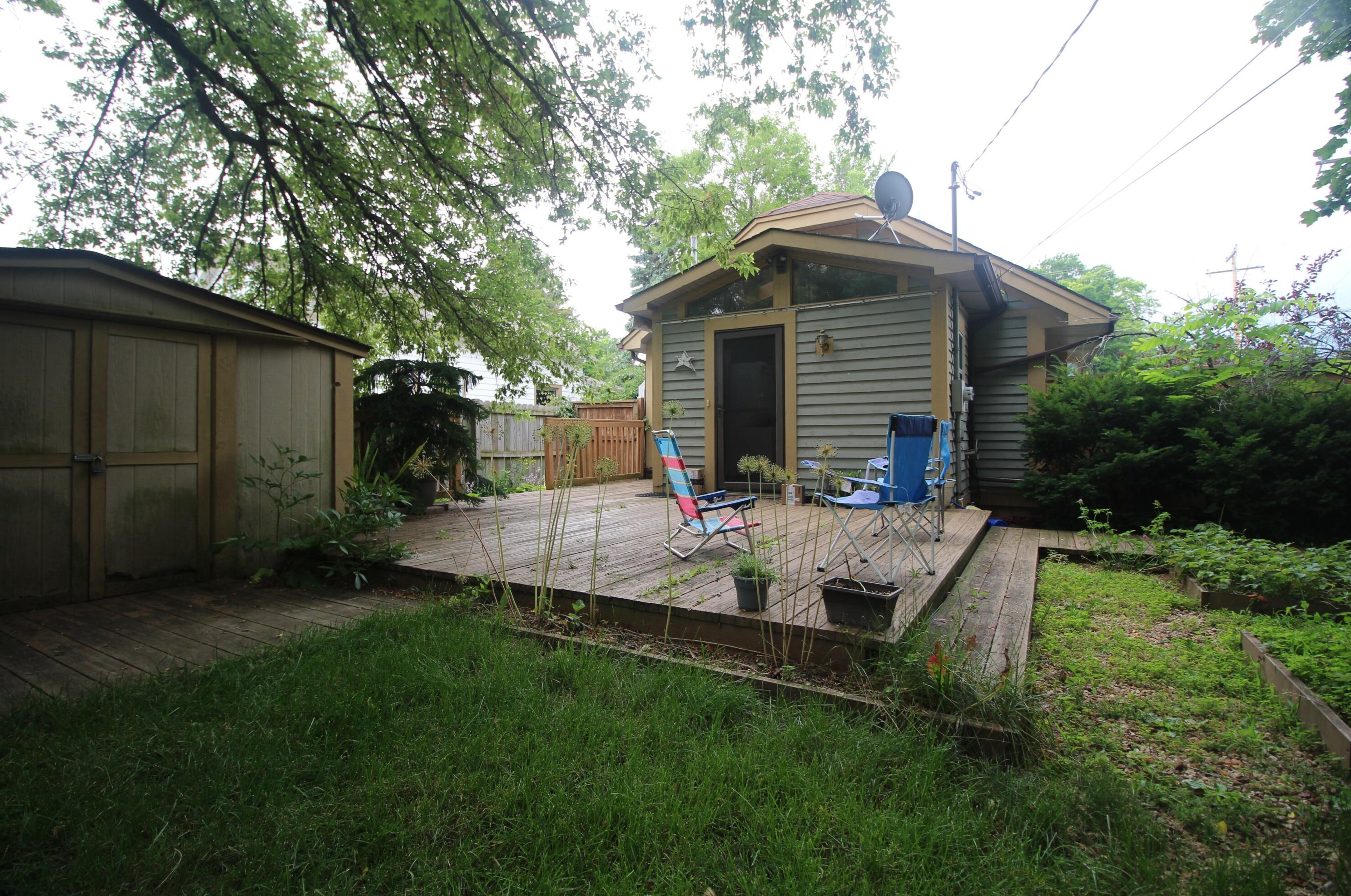 5736 Swift Ave, Cudahy WI  53110-2737 exterior