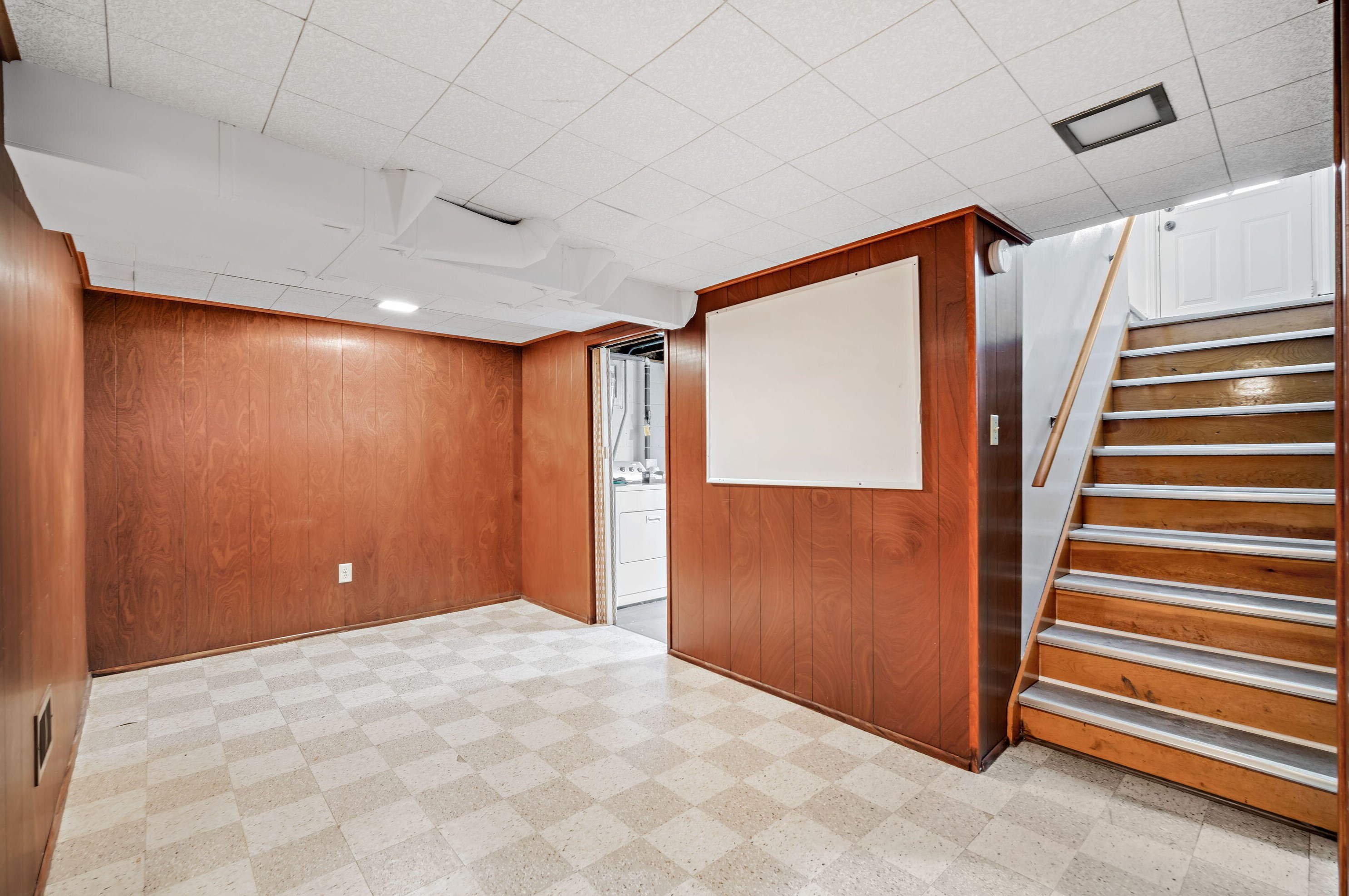1205 Adelmann Ave, Brookfield WI  53045-6779 exterior