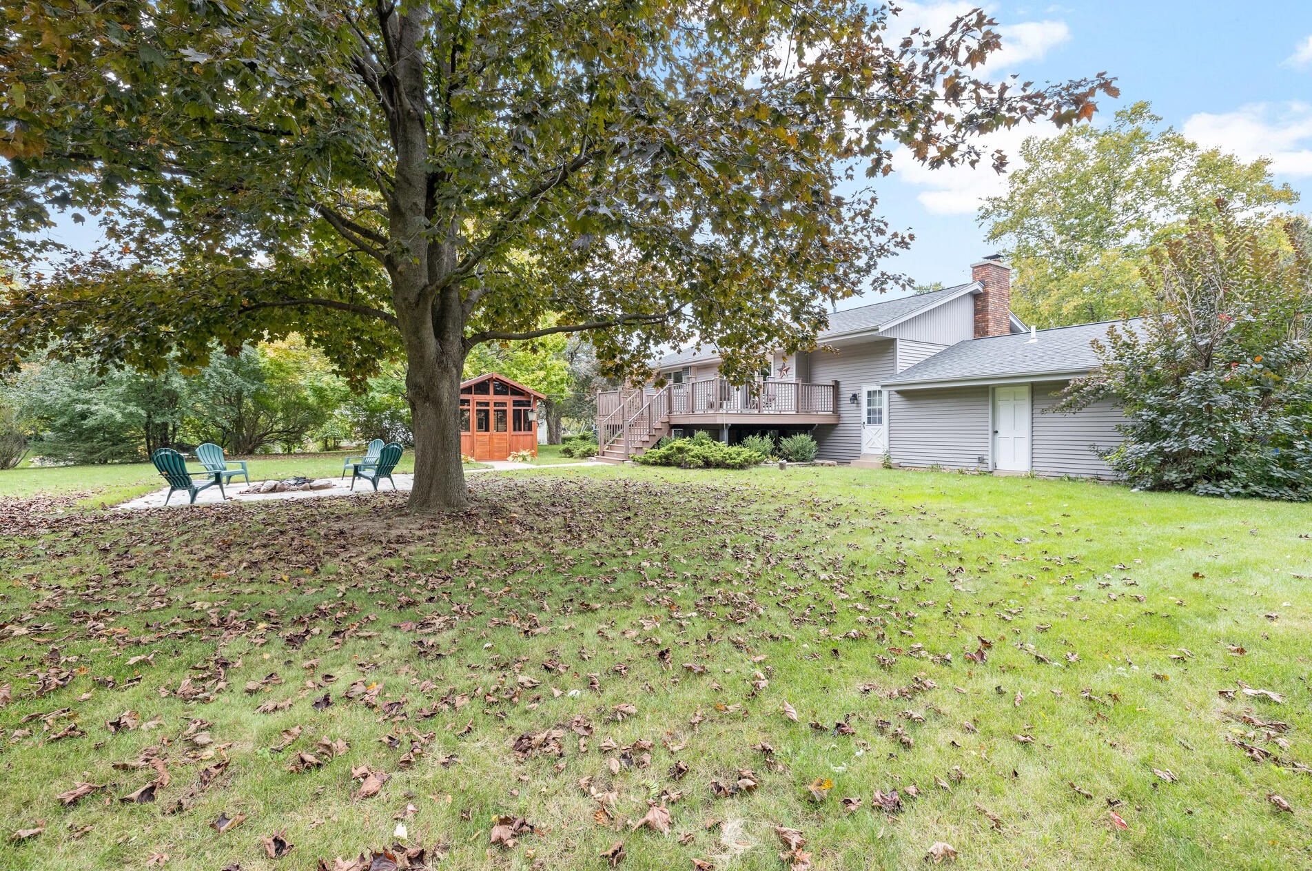 402 Vista View Dr, Cedarburg WI  53012-9178 exterior