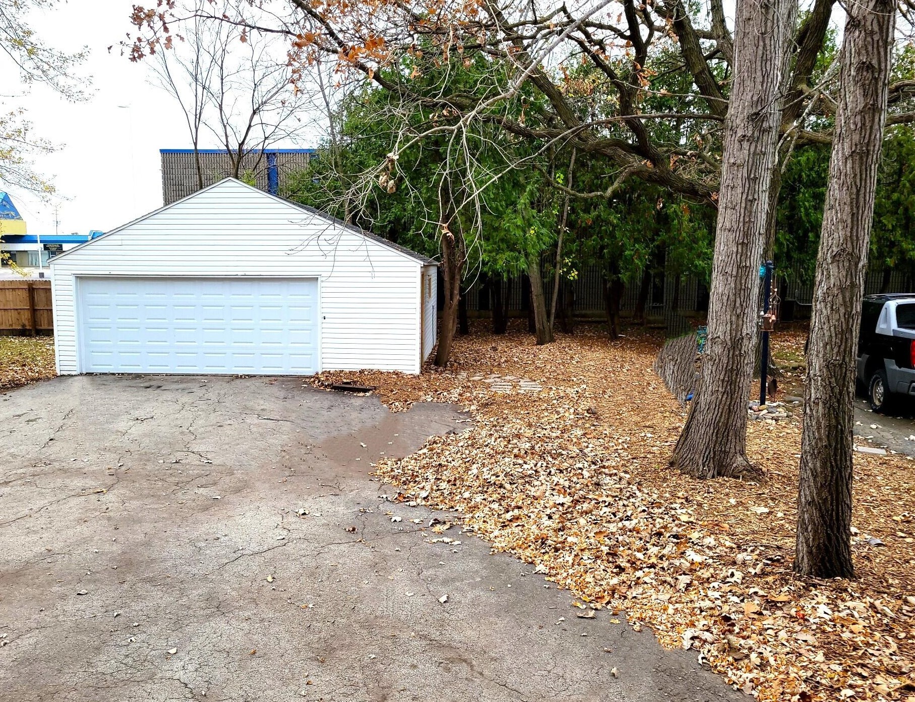2121 Oregon St, Oshkosh WI  54902-7058 exterior