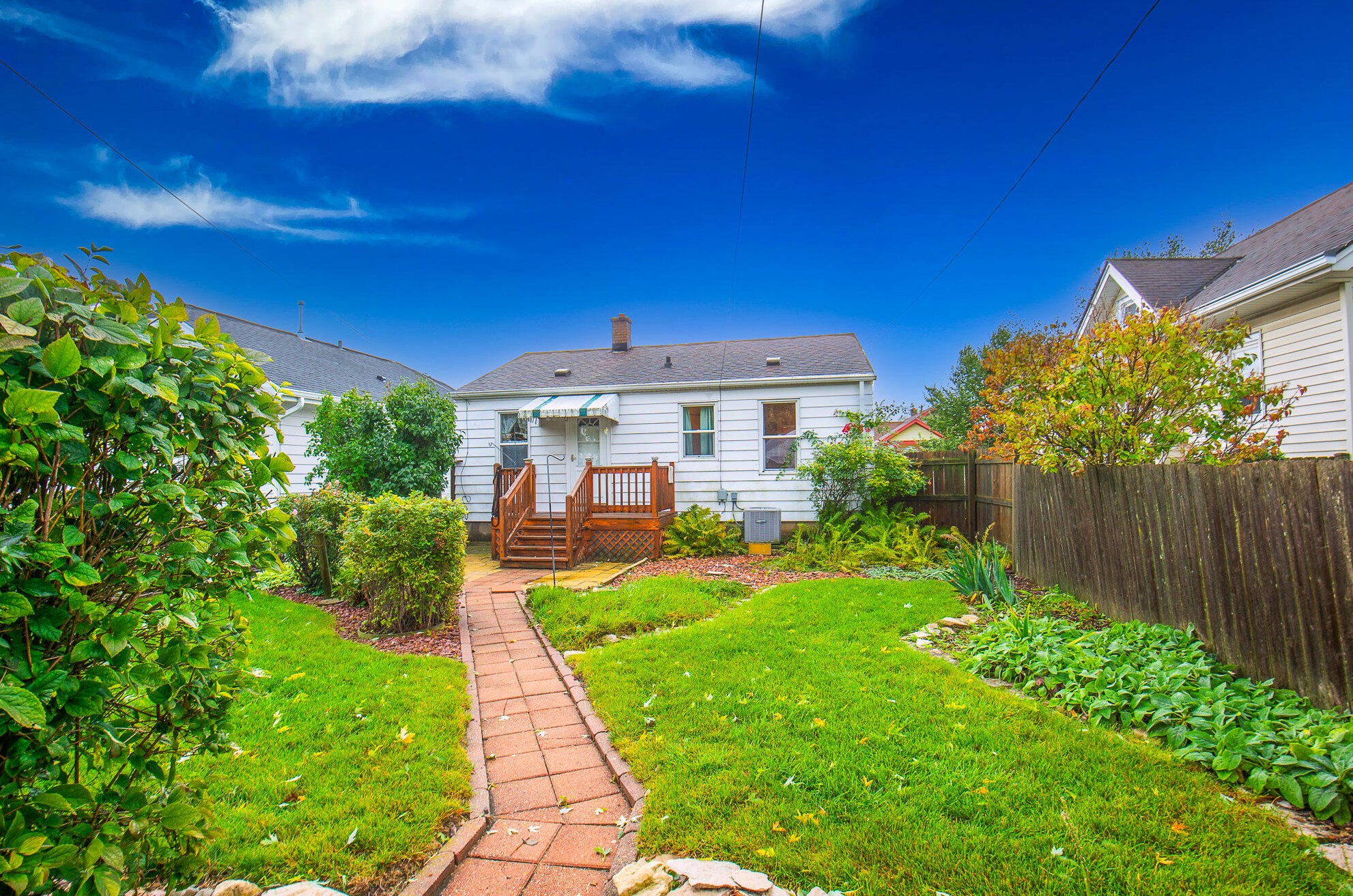 1238 Jones Ave, Racine WI 53402-4524 exterior