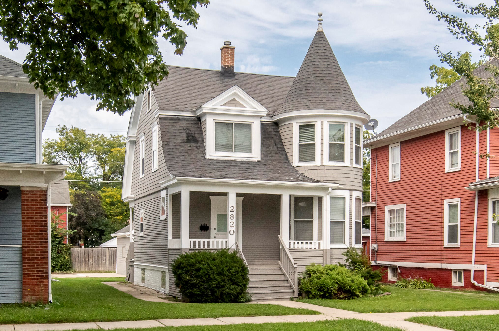 2820 Wright Ave, Racine WI  53405-5009 exterior