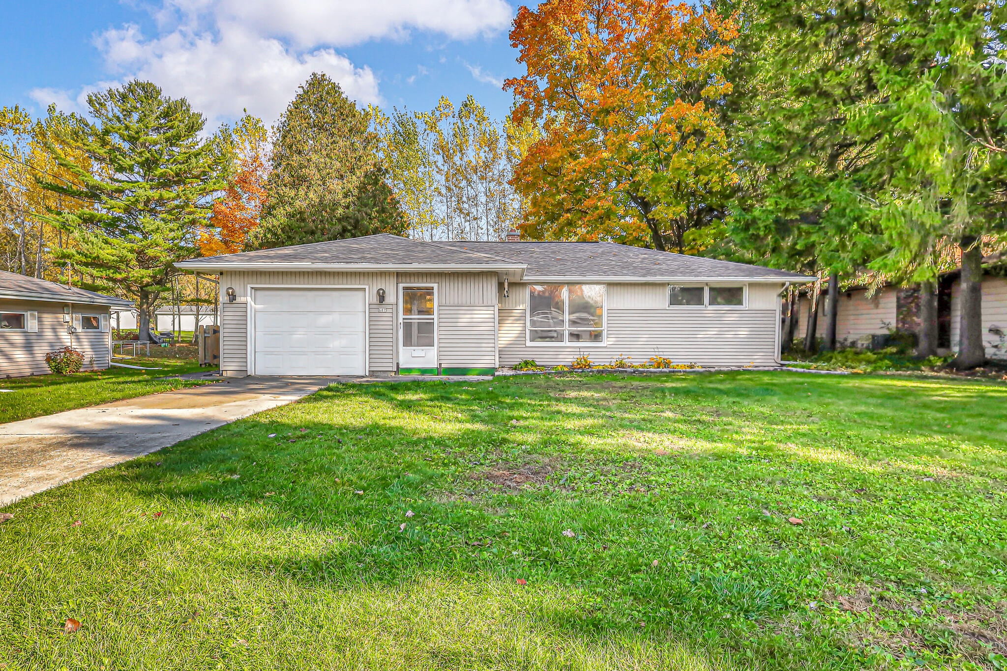 607 N 40th St, Sheboygan, WI 53081 MLS 1854710 Coldwell Banker