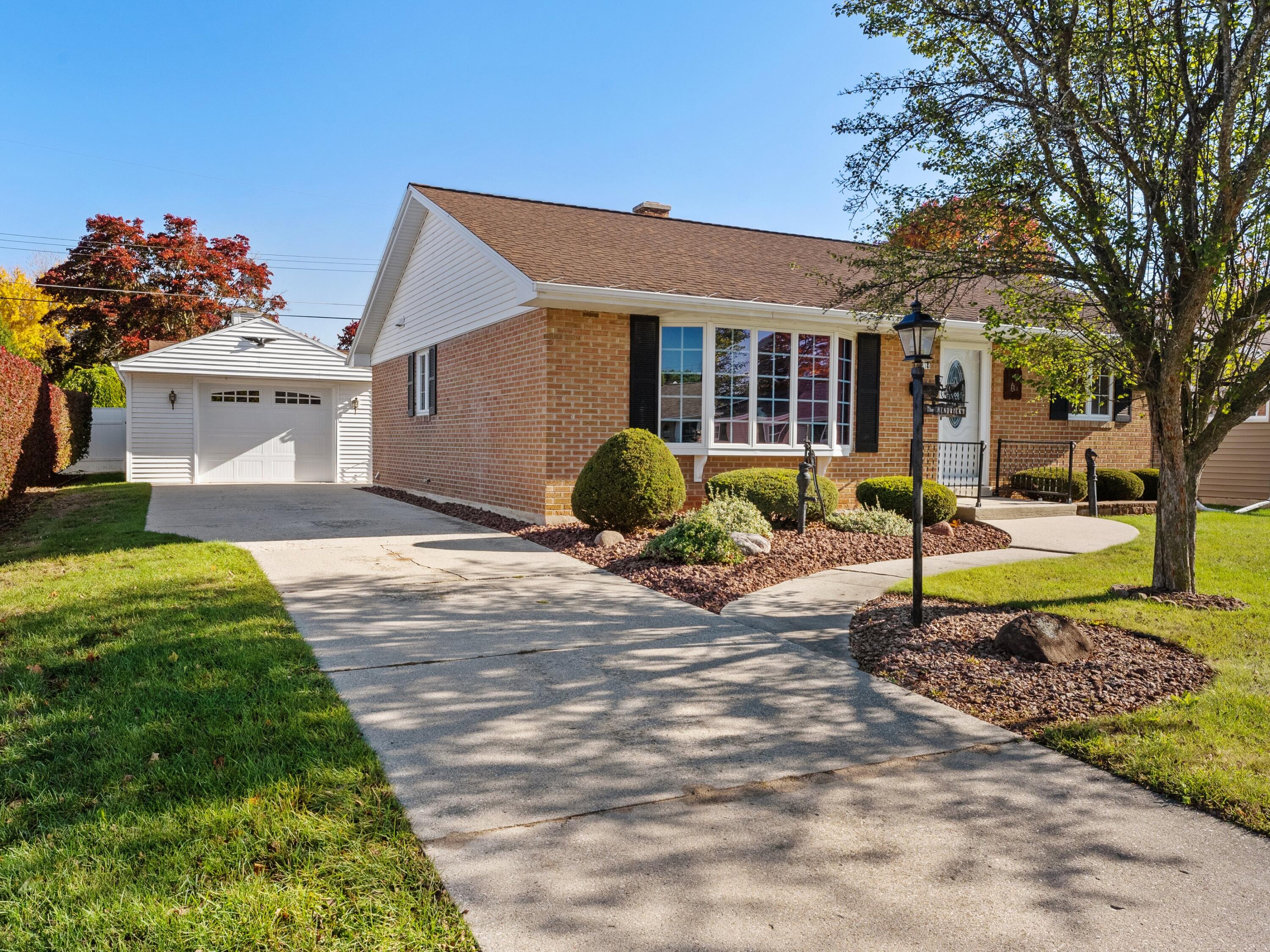 1310 Orchard Dr, Manitowoc, WI 54220 MLS 1855157 Coldwell Banker