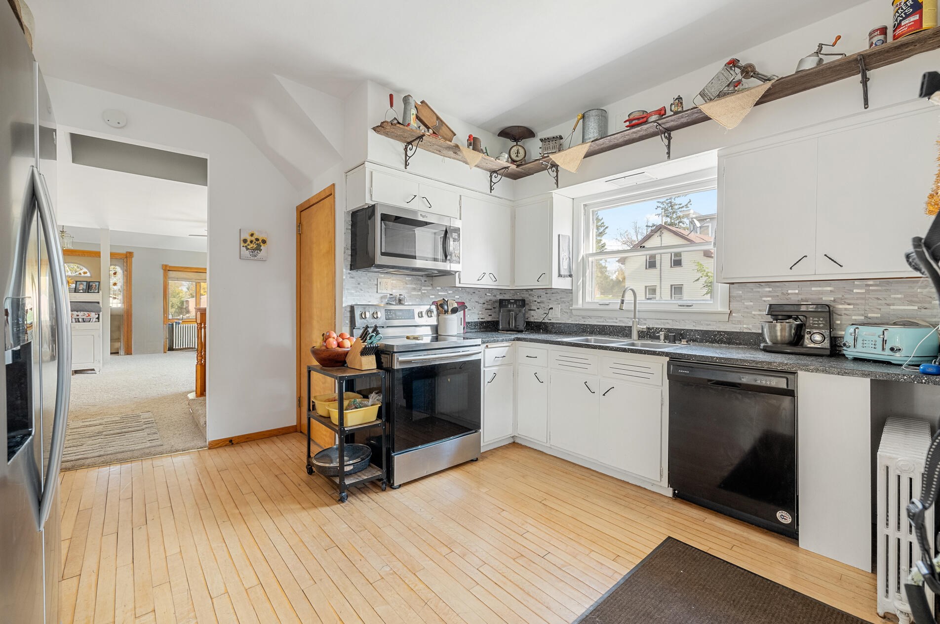 14 Valley St, Mayville WI  53050-2220 exterior