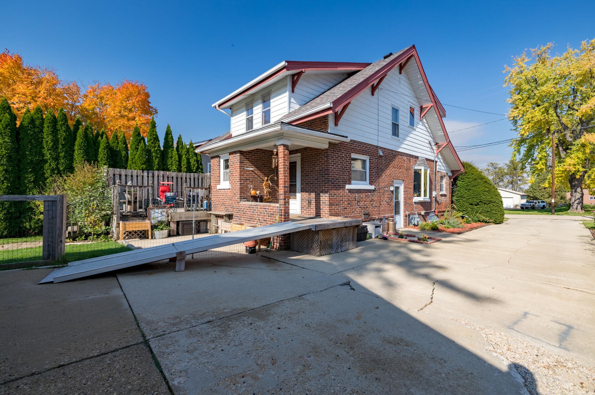 14 Valley St, Mayville WI  53050-2220 exterior