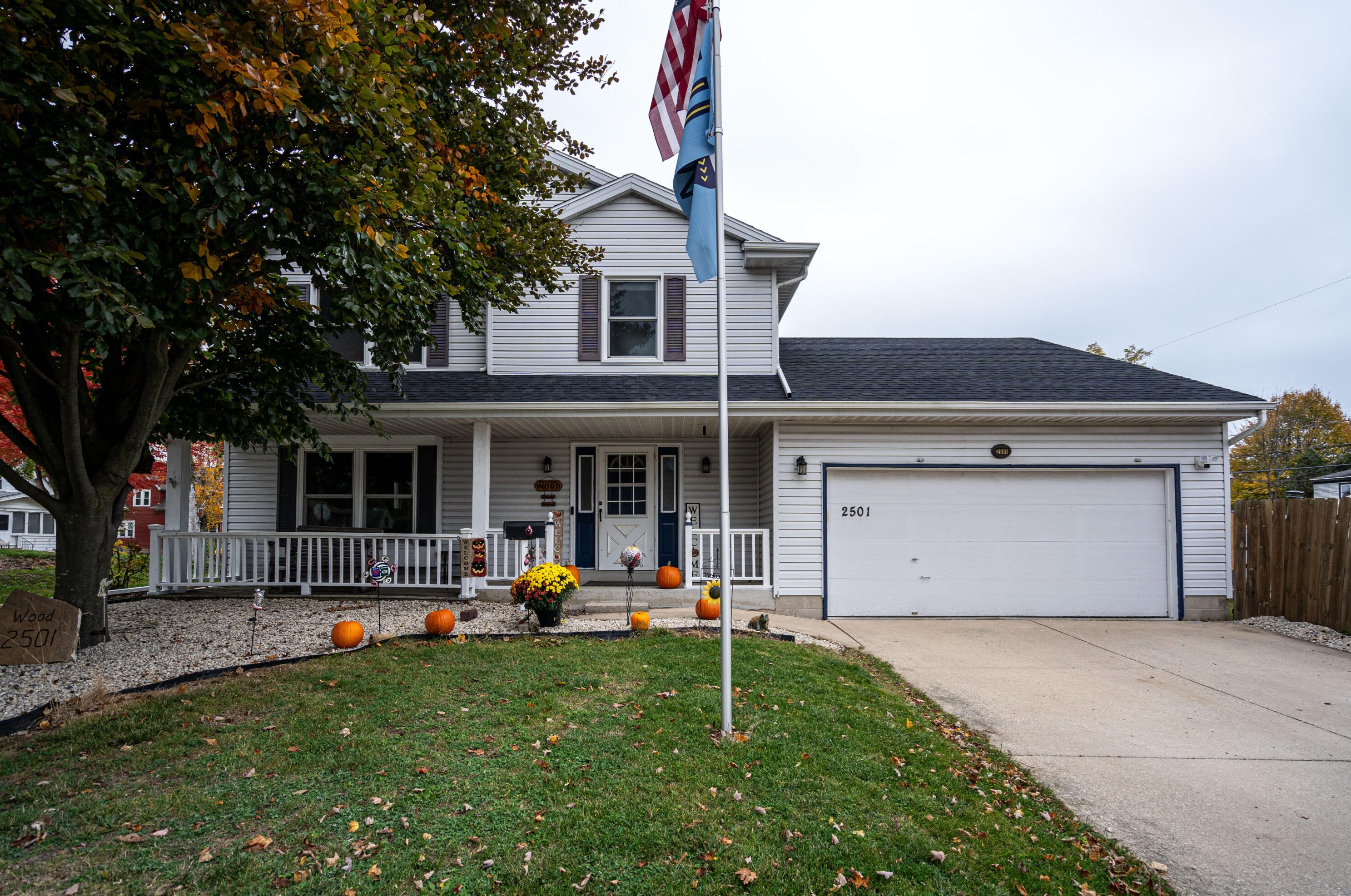 2501 8th Ave, South Milwaukee WI  53172-2611 exterior
