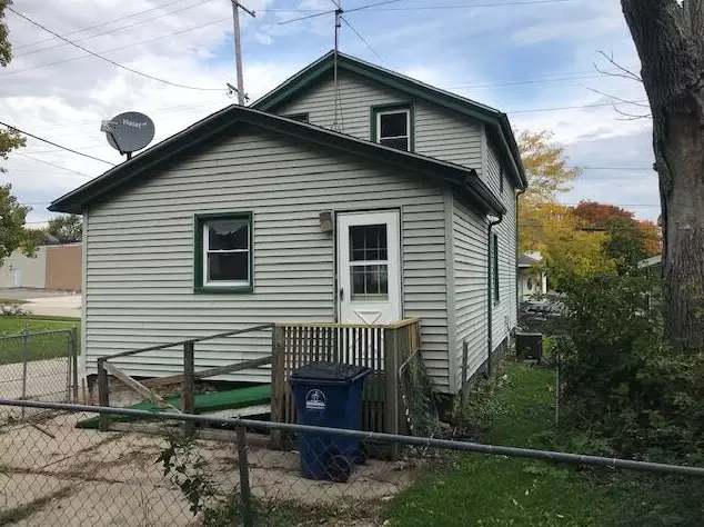 1107 11th St, Racine WI  53403-1730 exterior