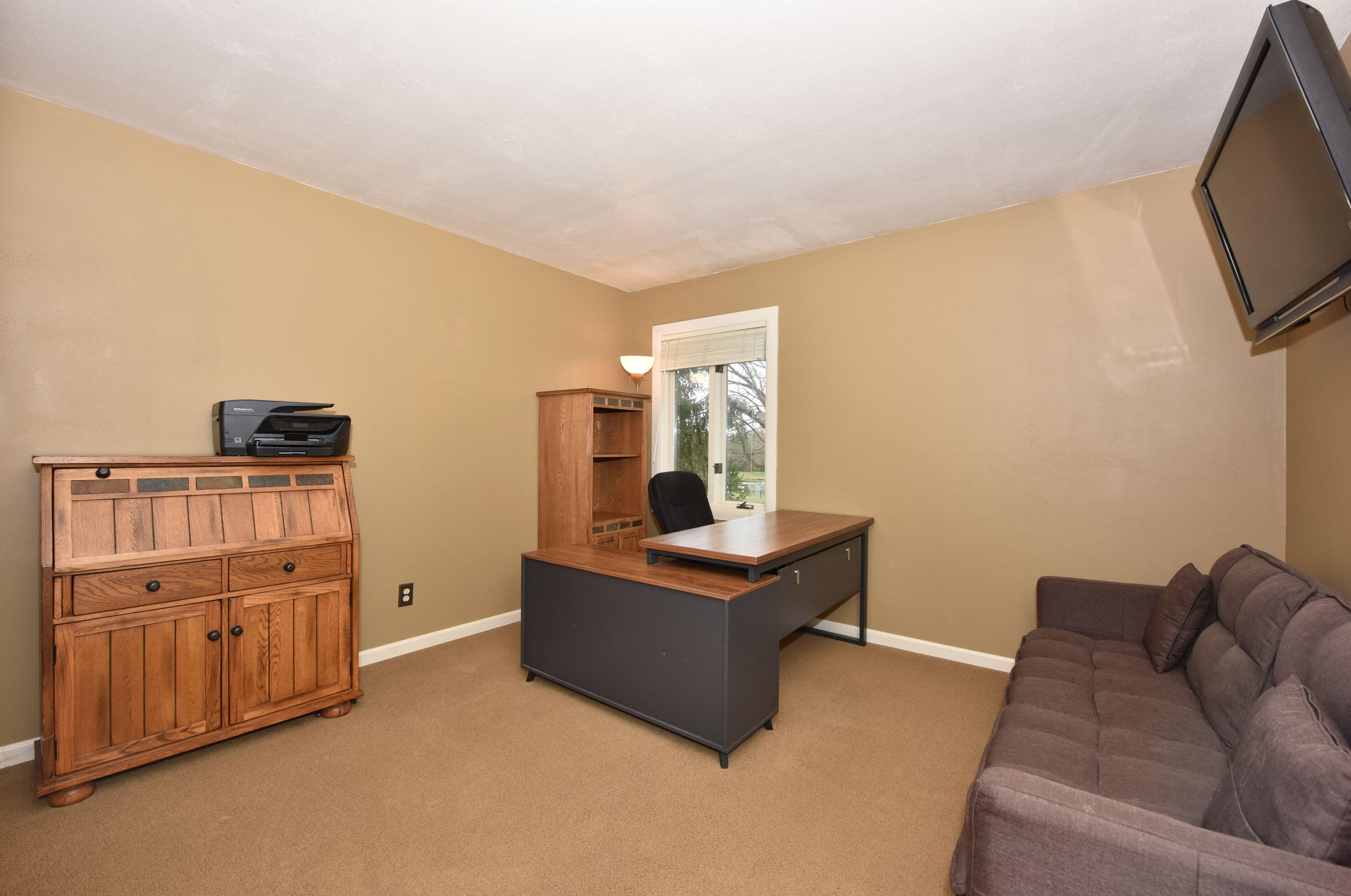 10057 Flagstone Dr, Cedarburg WI  53012-8822 exterior