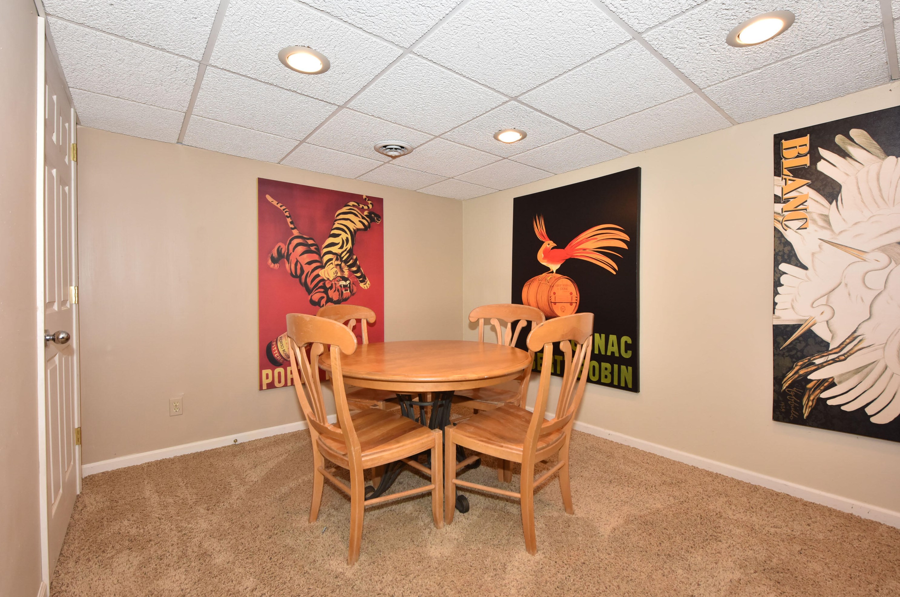 10057 Flagstone Dr, Cedarburg WI  53012-8822 exterior