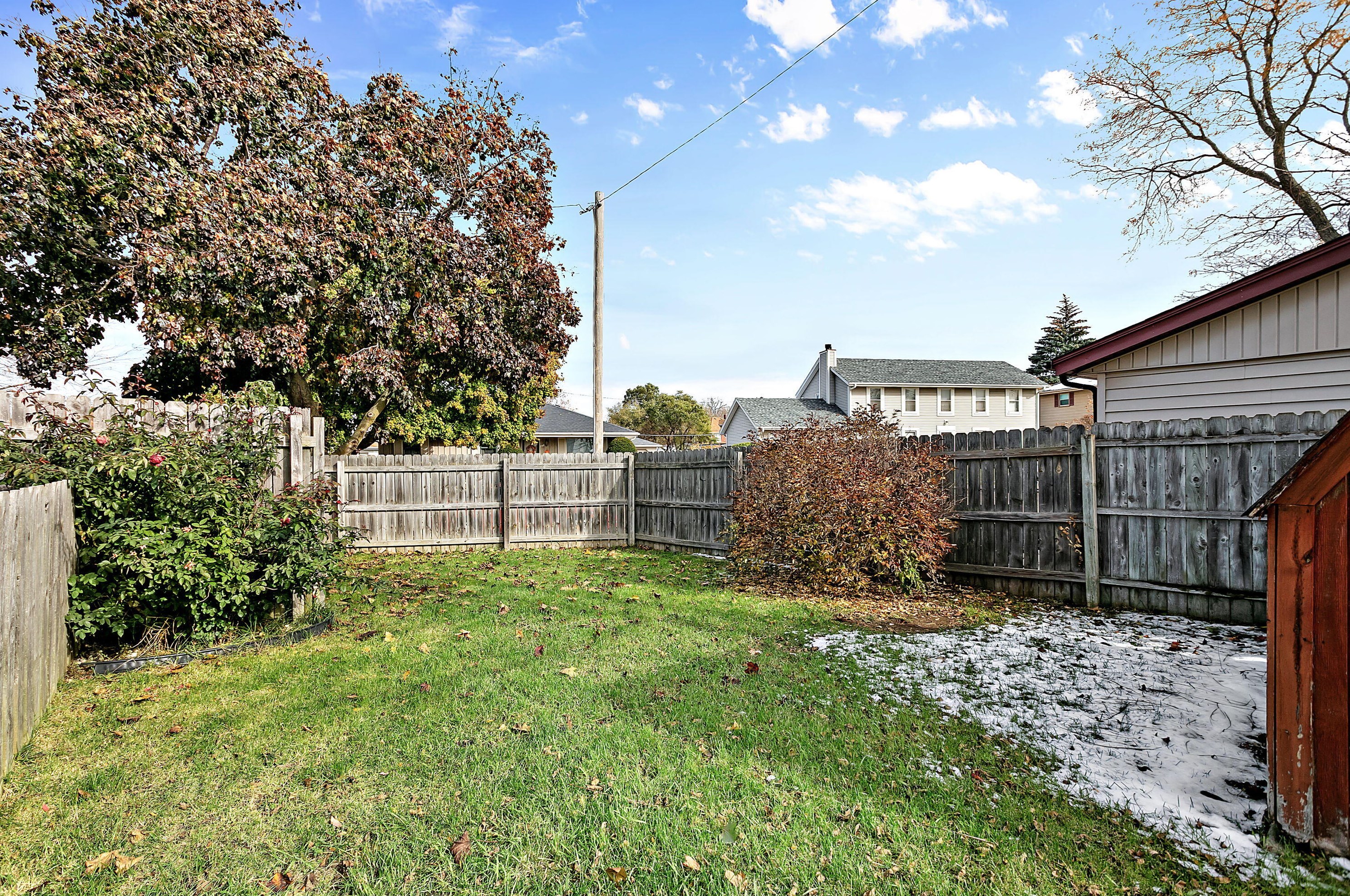 2215 Georgia Ave, Racine WI  53404-1911 exterior