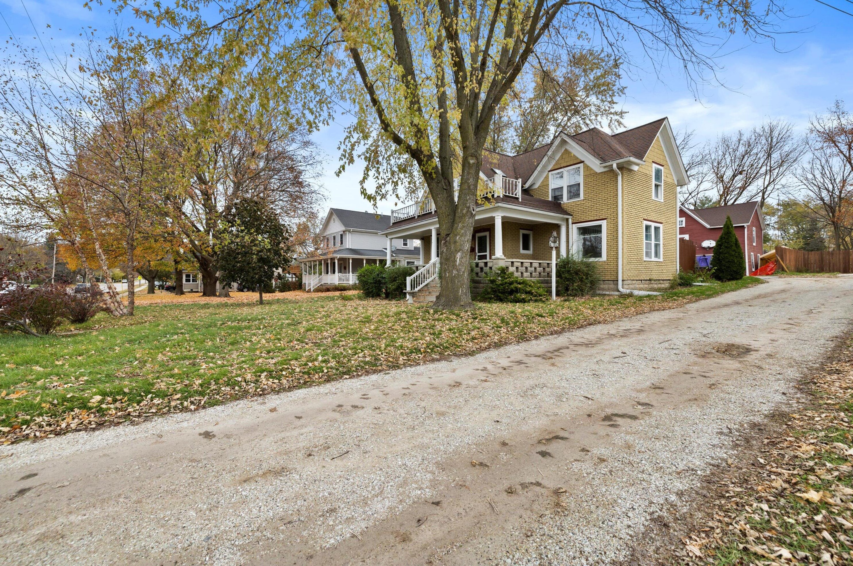508 Mchenry St, Lyons WI  53105-2128 exterior