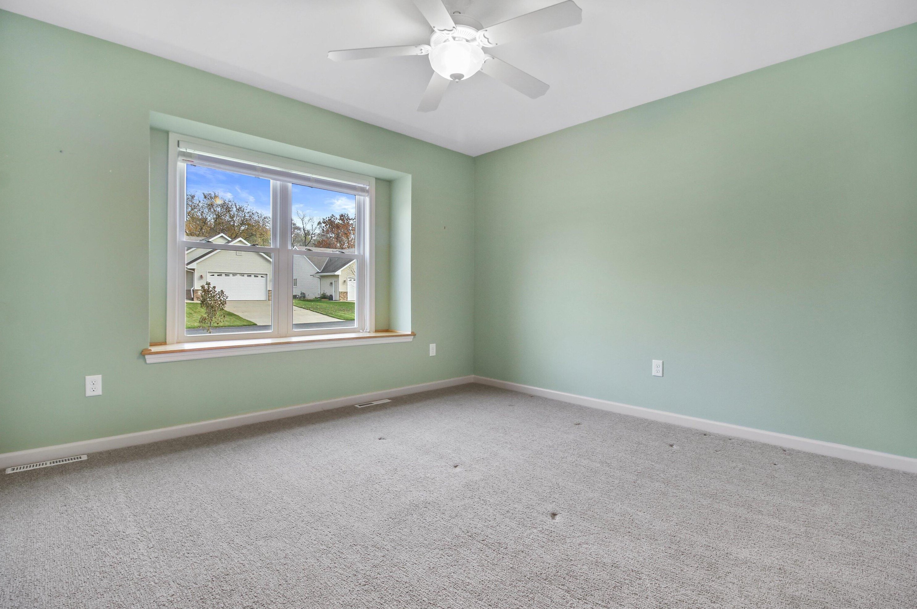 7326 Woodland Ct, Lyons WI  53105-8978 exterior