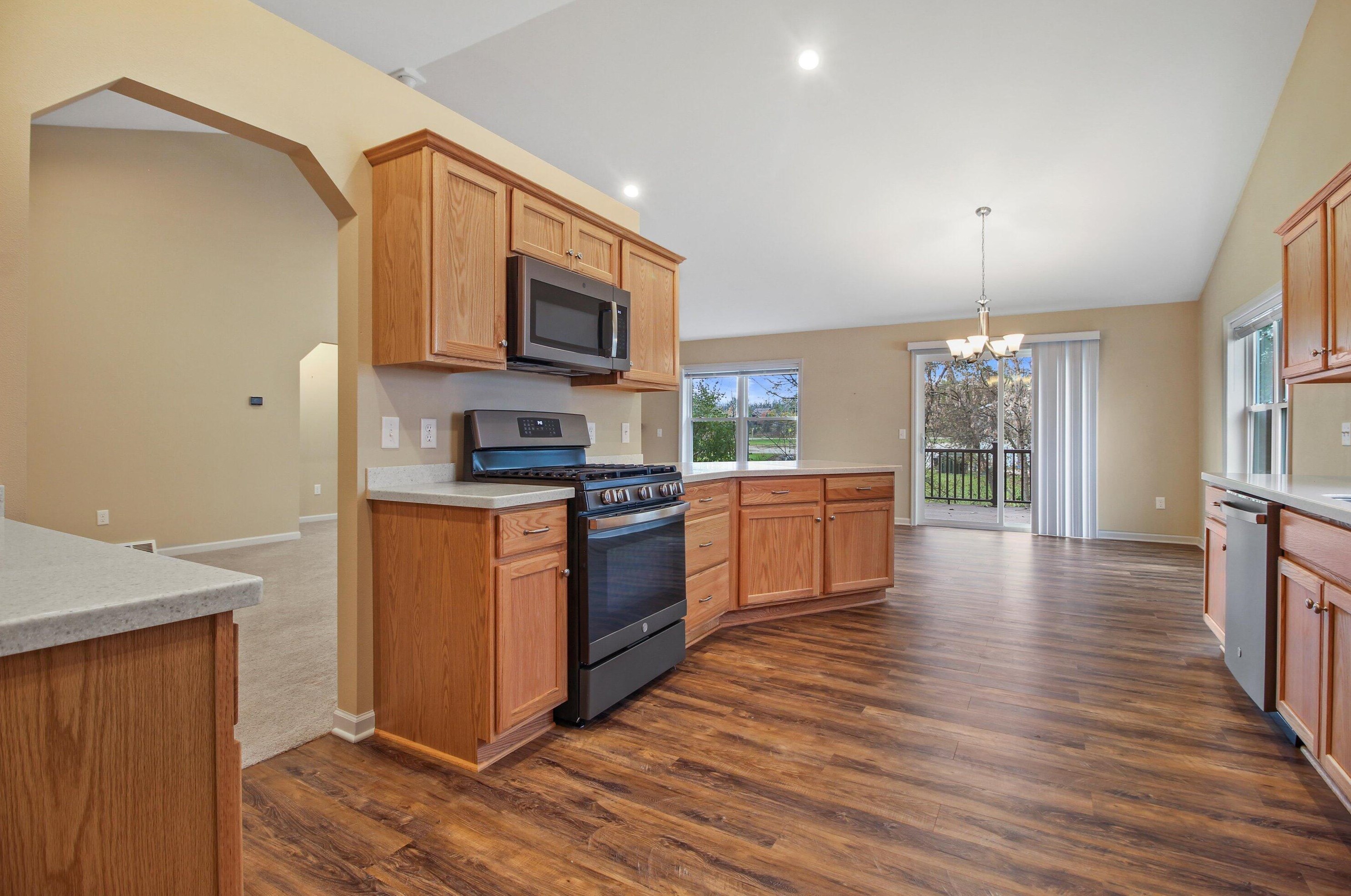 7326 Woodland Ct, Lyons WI  53105-8978 exterior