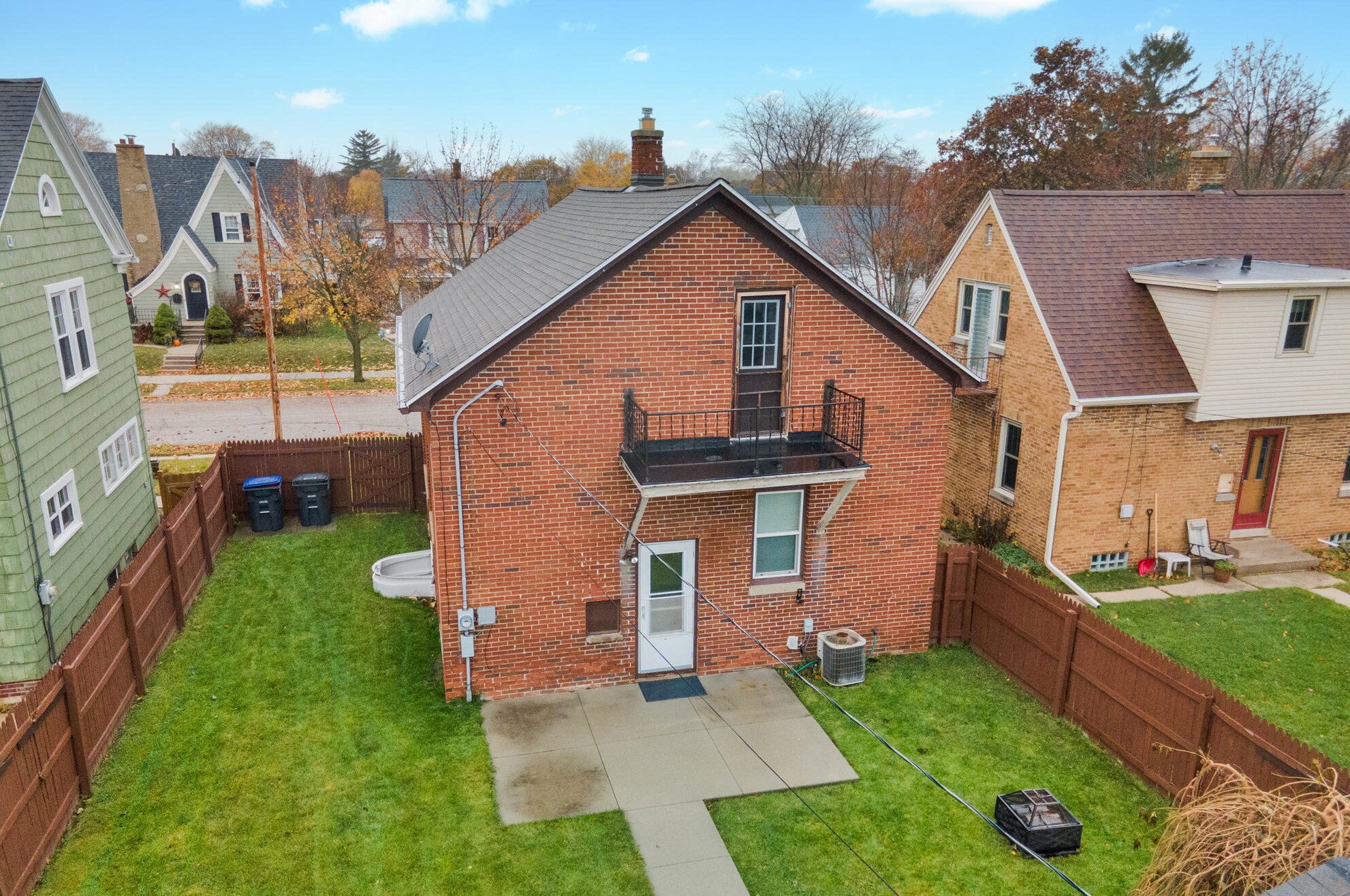 2531 Elizabeth St, Sheboygan WI  53083-4745 exterior