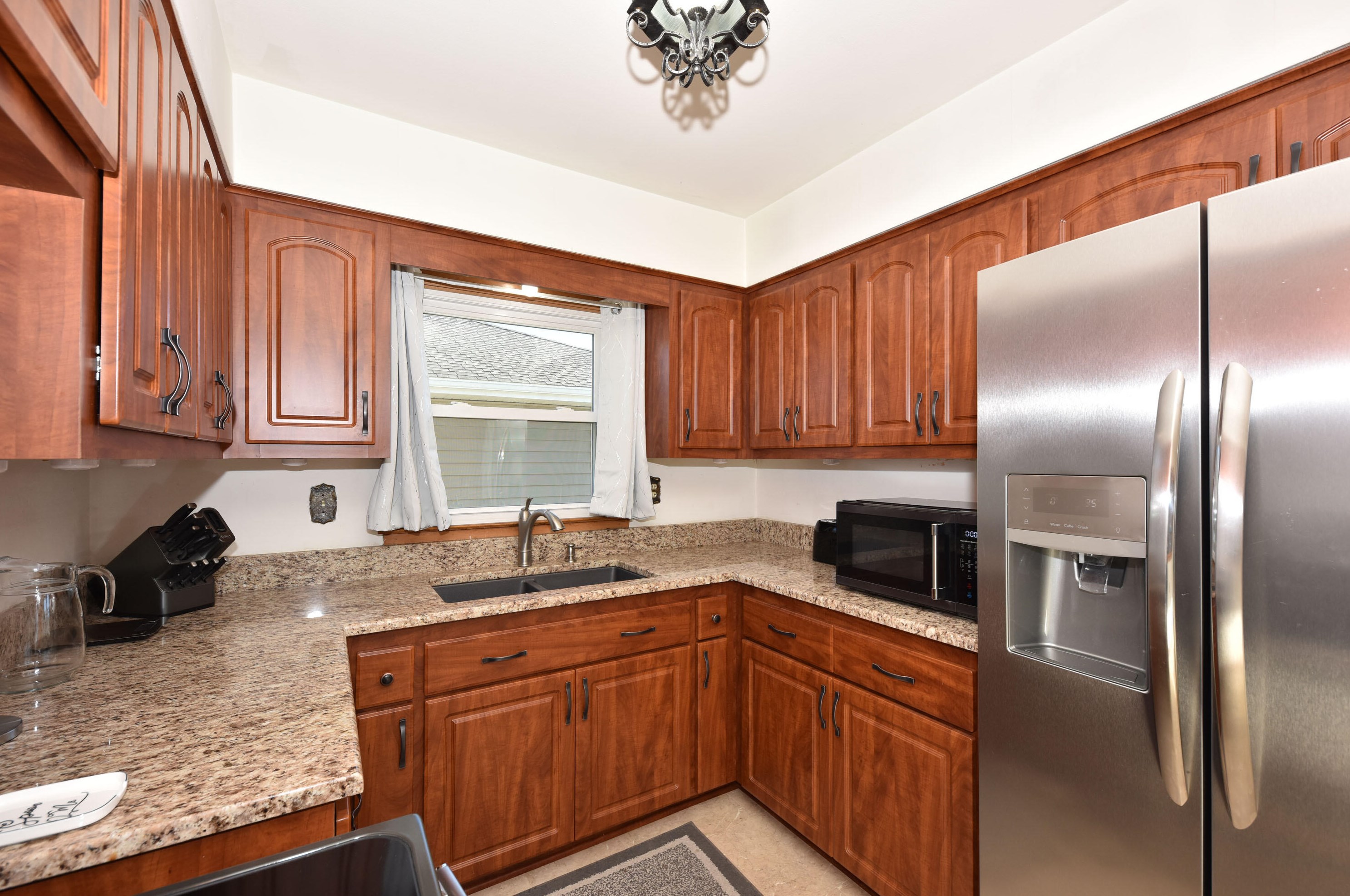 3677 Kimberly Ave, Cudahy WI  53110-3049 exterior